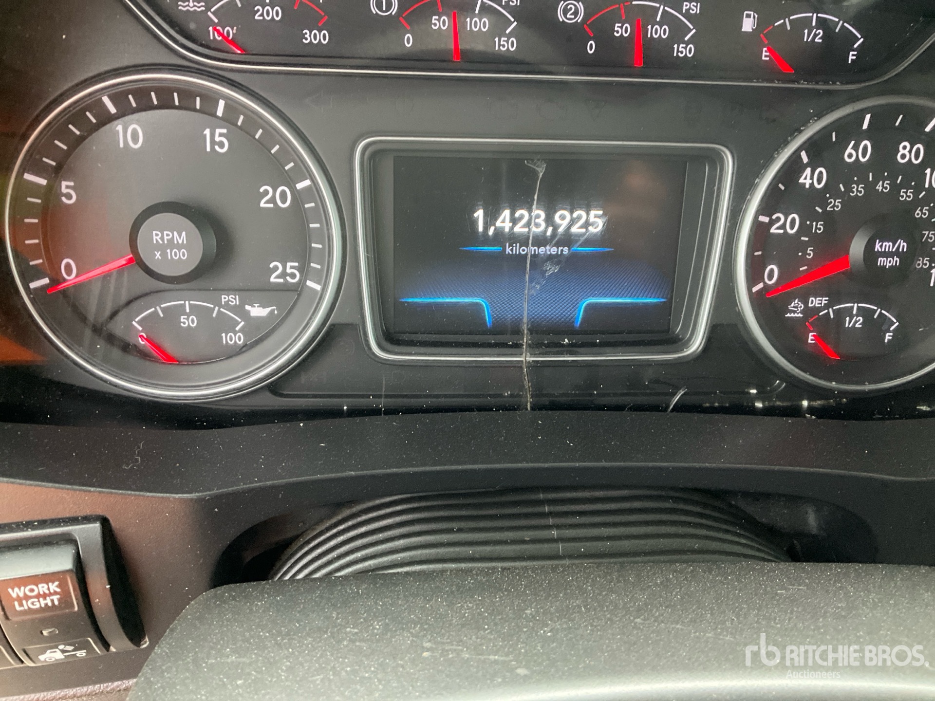 2022 International LT625