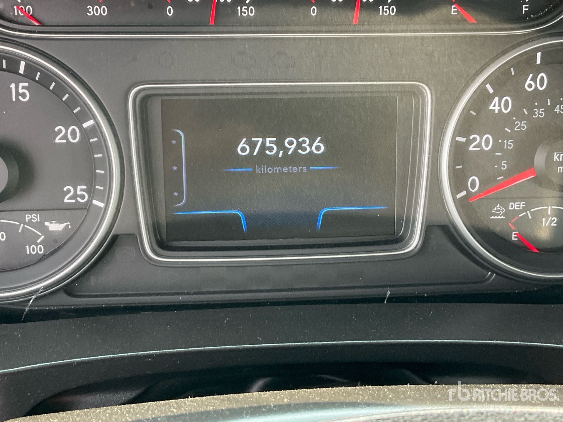 2020 International LT625
