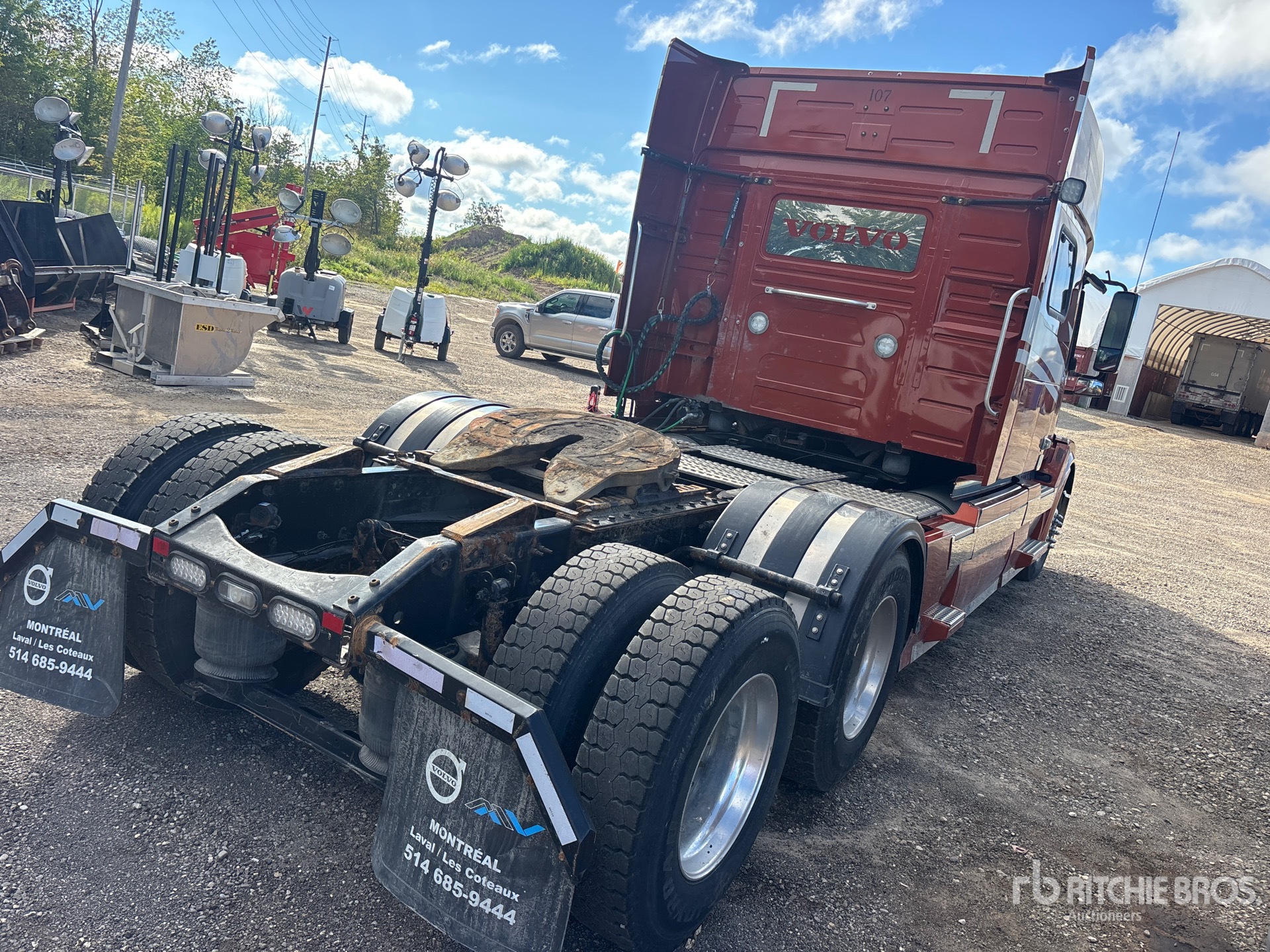 General Appearance with Picture, Right Rear Corner