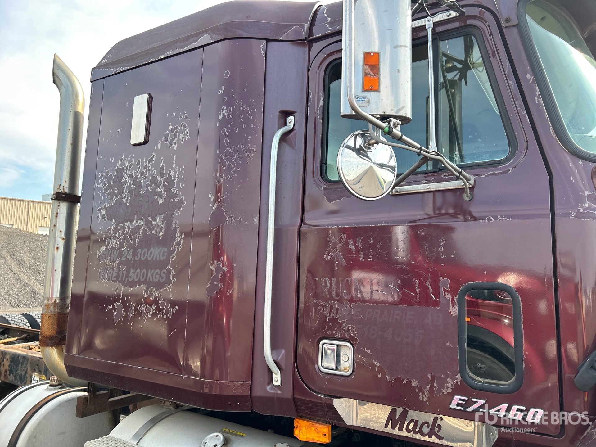 2001 Mack CH613
