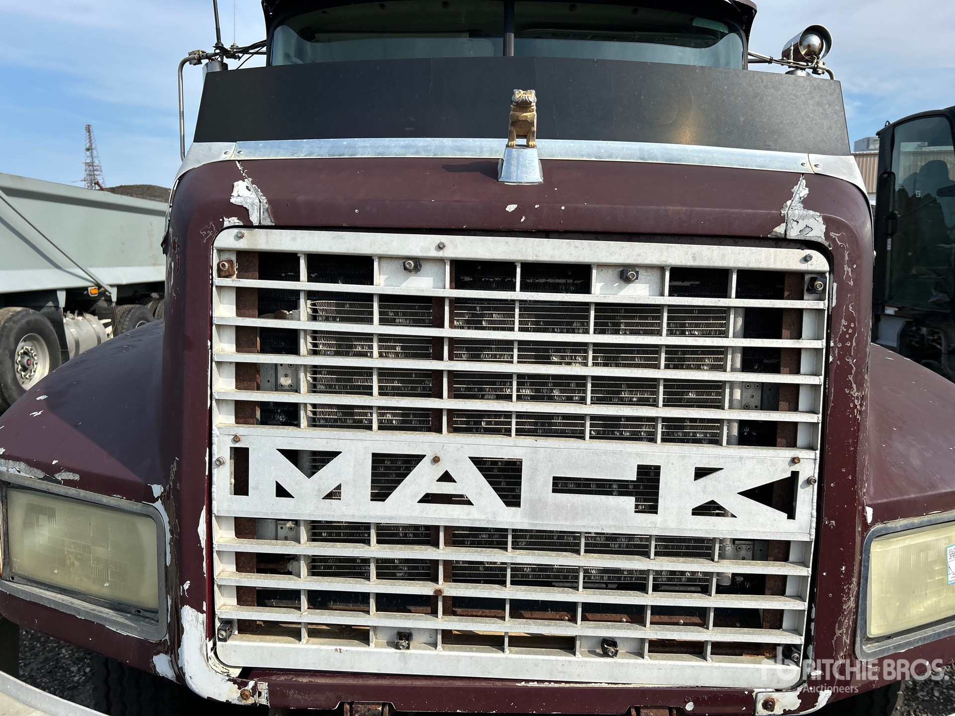2001 Mack CH613