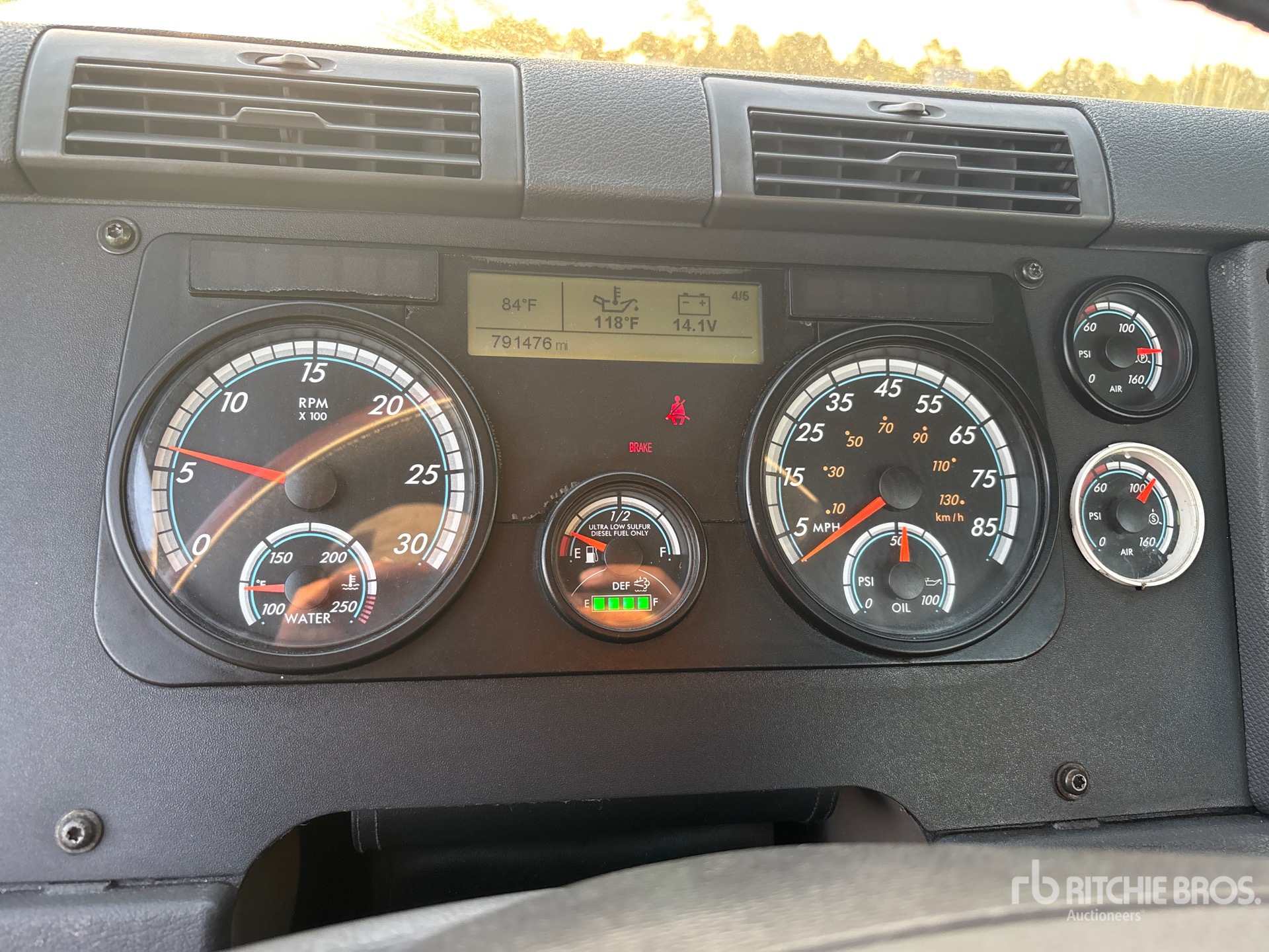 2016 Freightliner CASCADIA 125