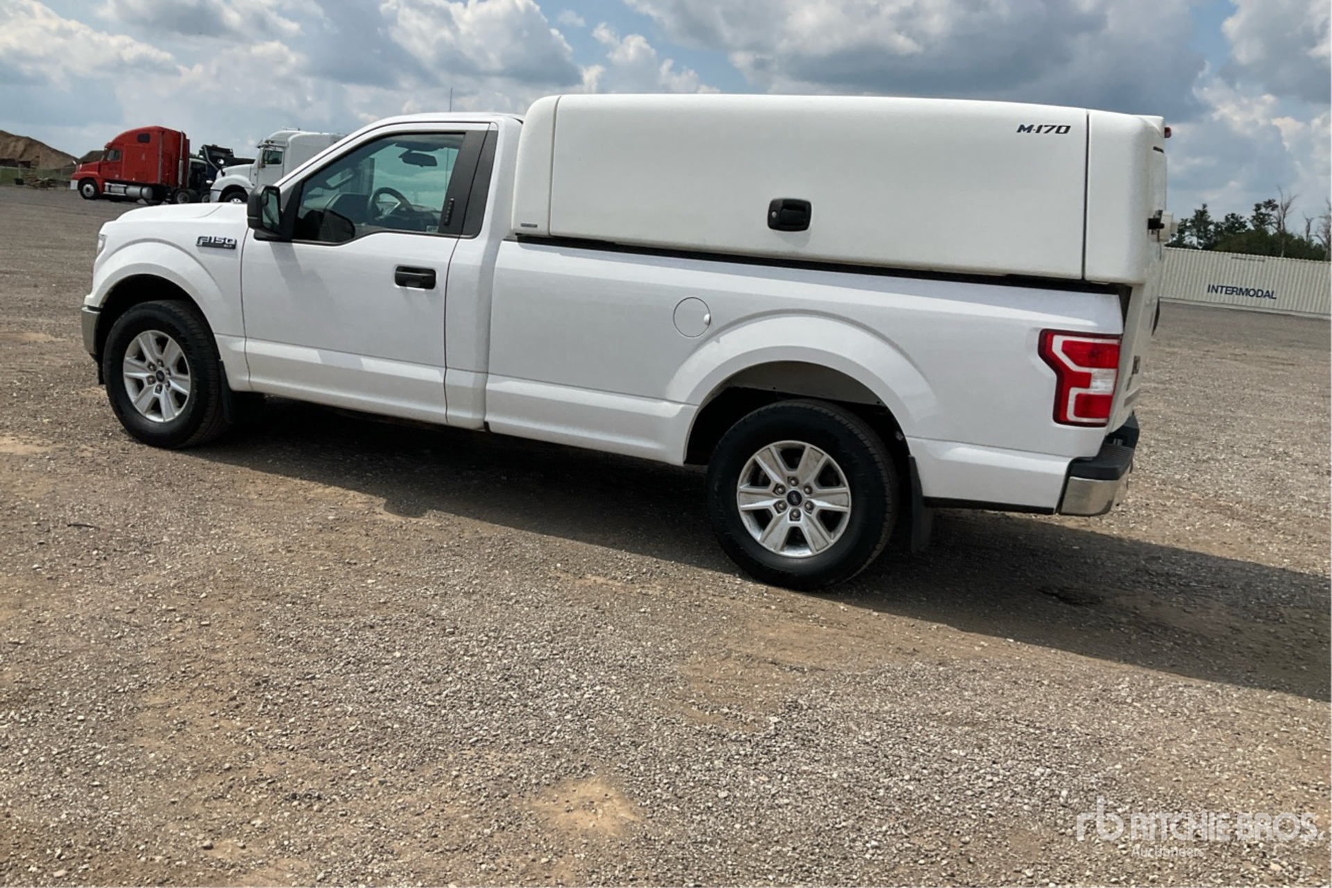 General Appearance with Picture, Left Rear Corner