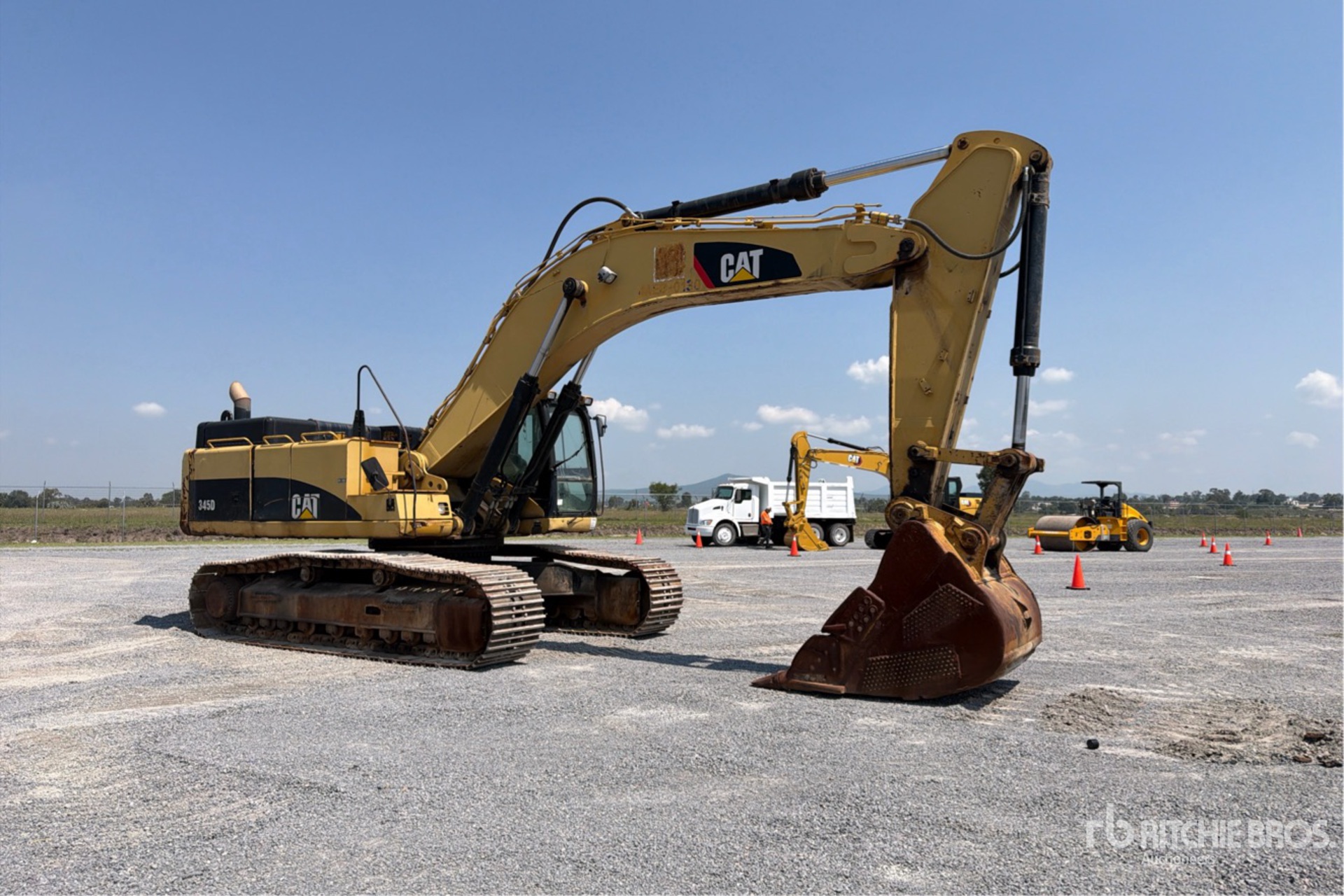 2010 Caterpillar 345D