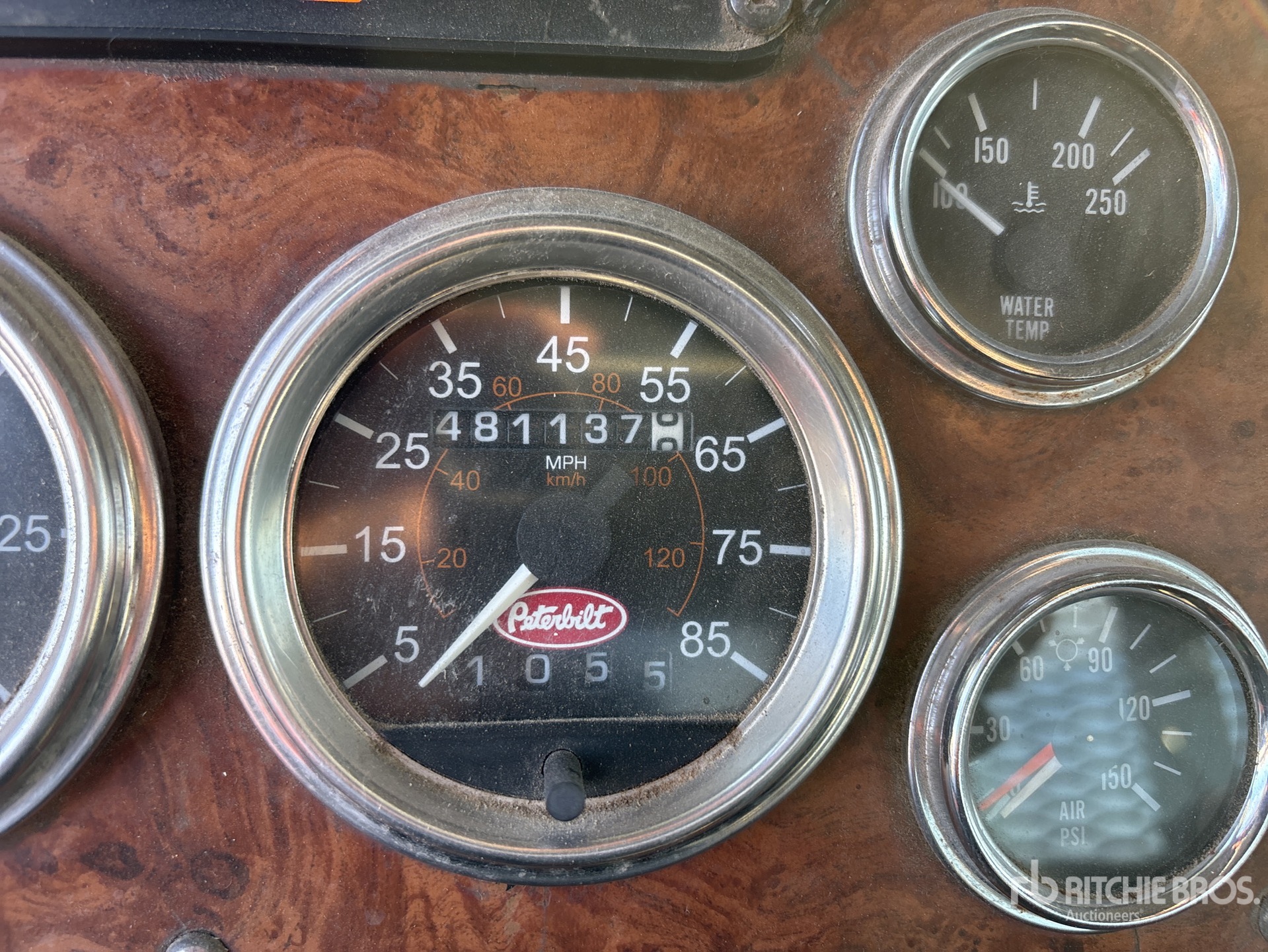 2002 Peterbilt 357