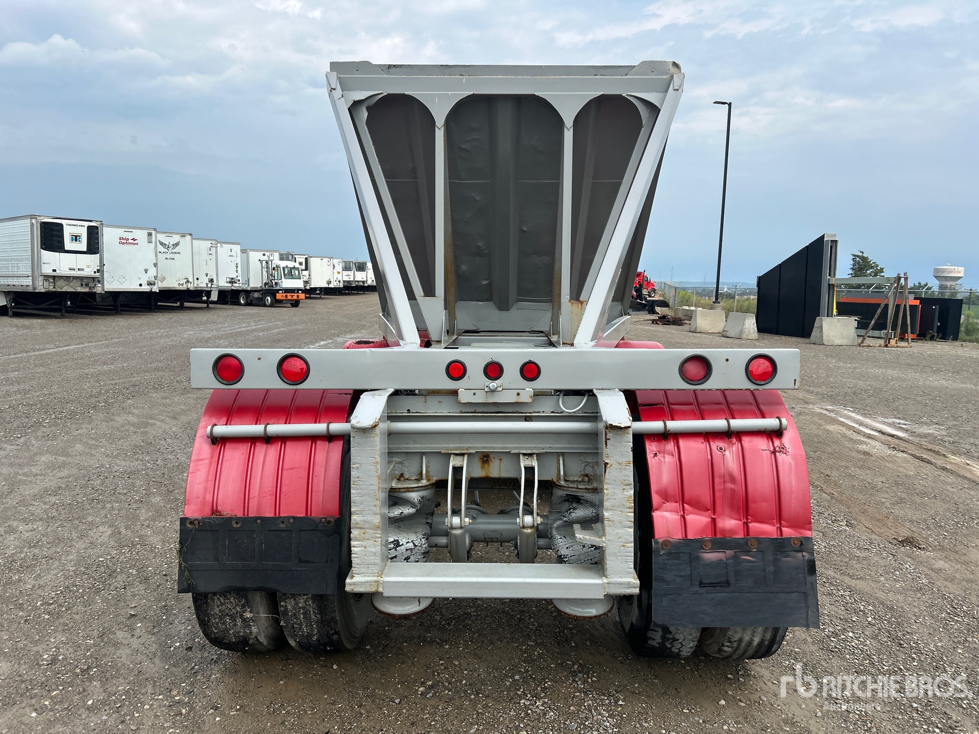 1987 Raglan 38 ft Tri/A