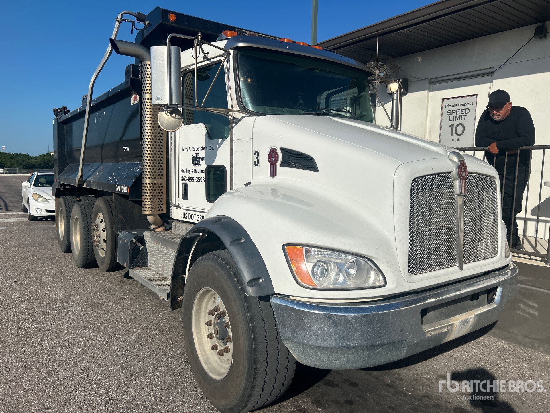 2022 Kenworth T370