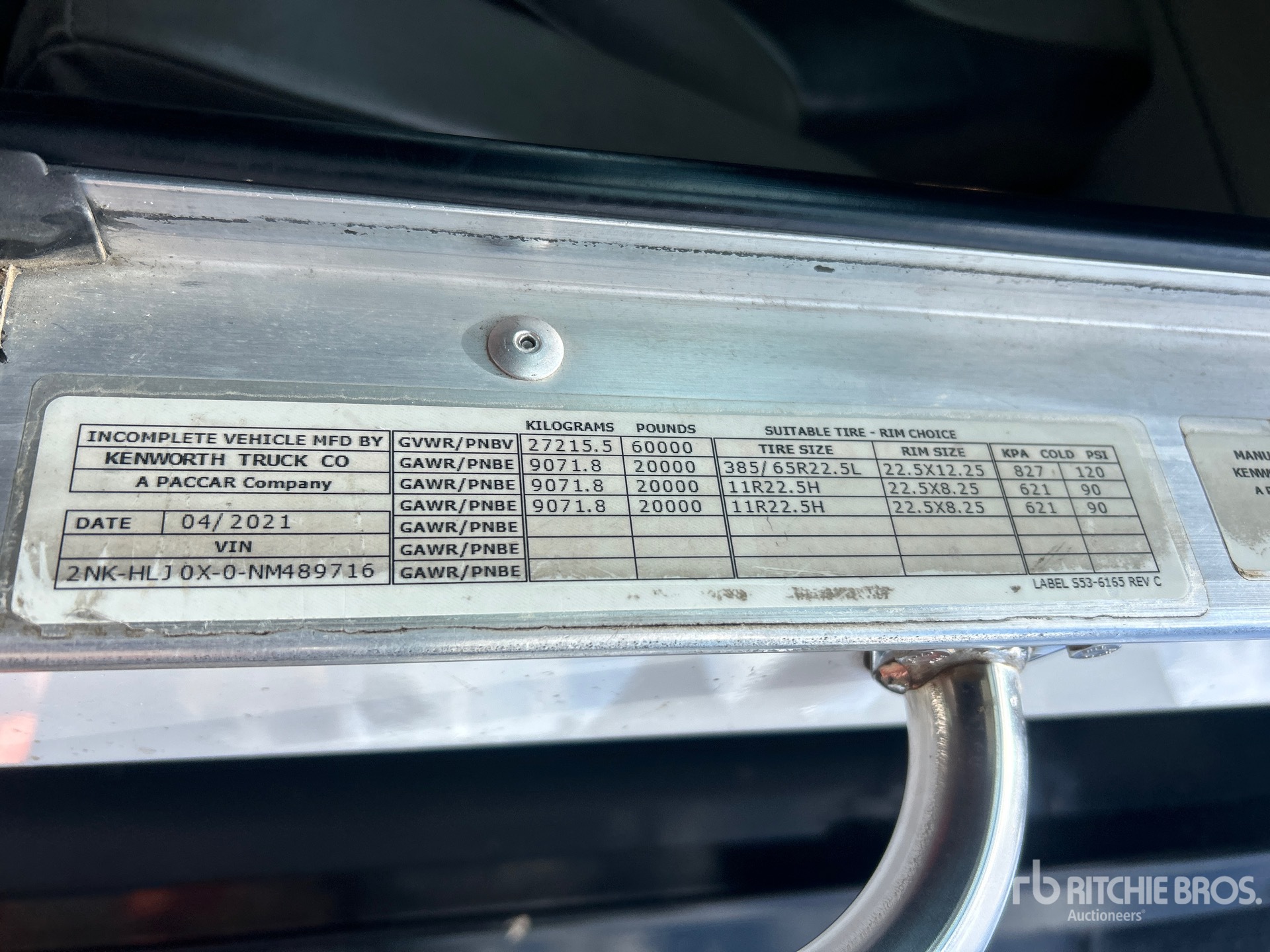 2022 Kenworth T370