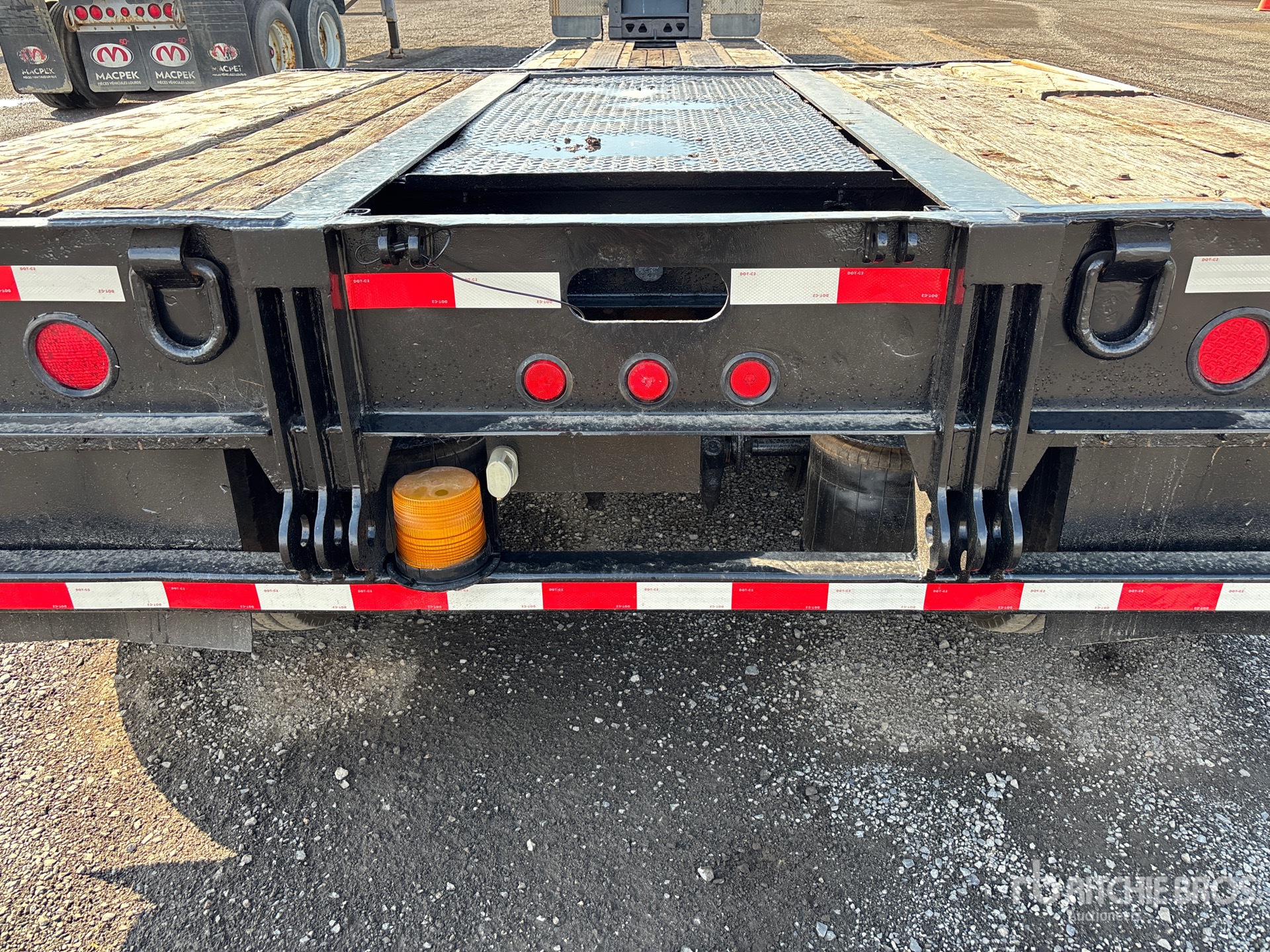 1998 Trail King T/A Removable Gooseneck