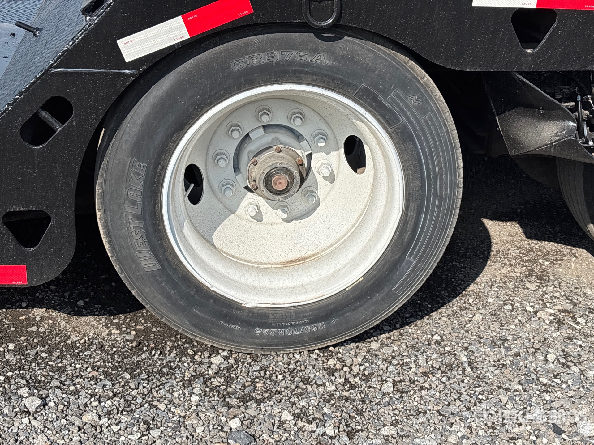 1998 Trail King T/A Removable Gooseneck