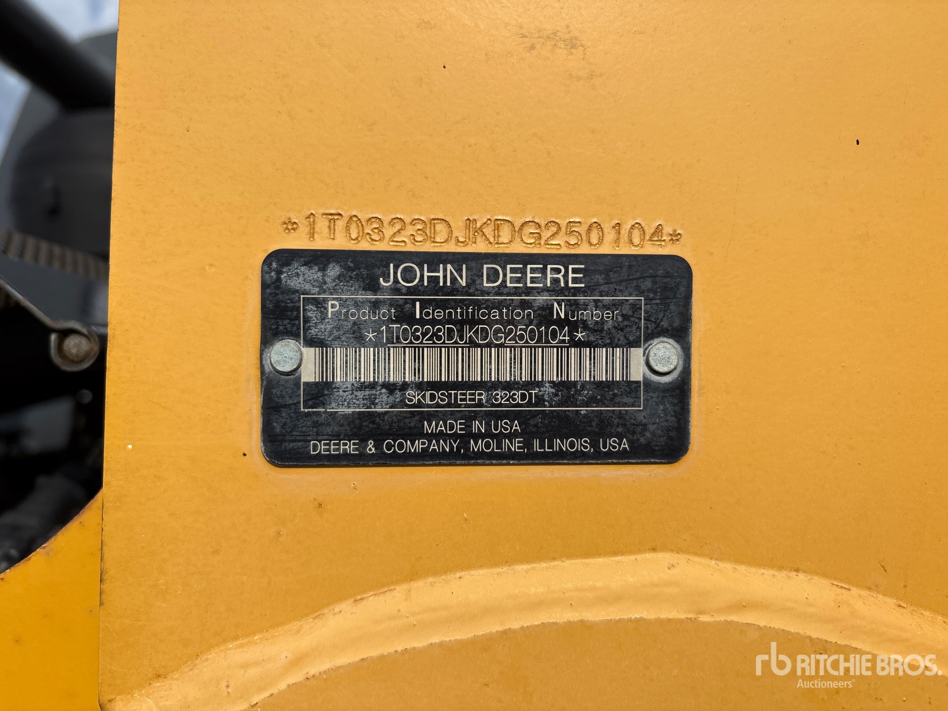 2013 John Deere 323D