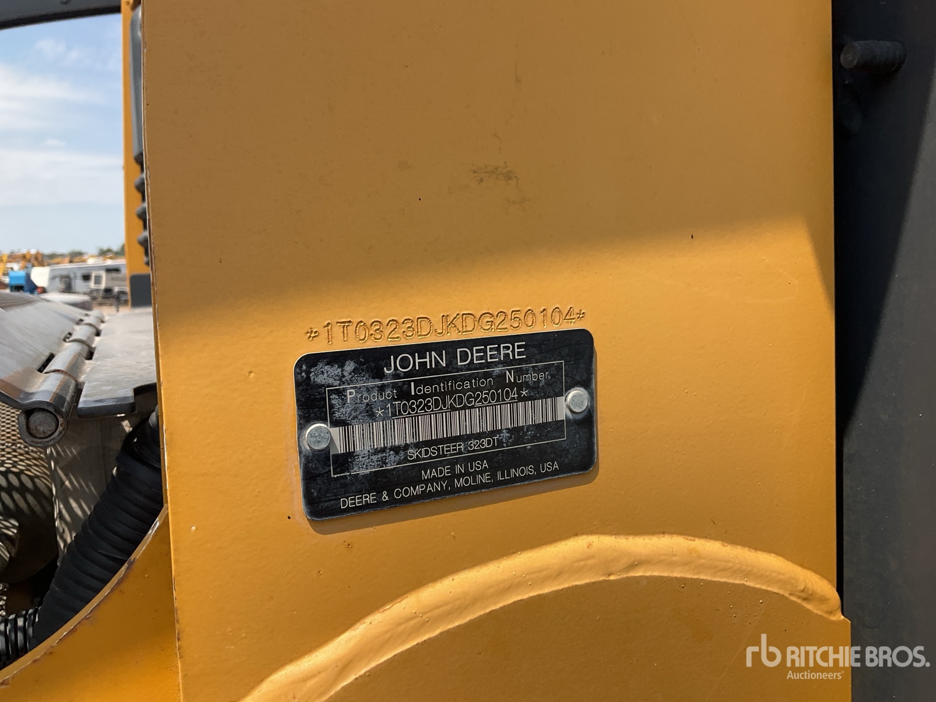 2013 John Deere 323D