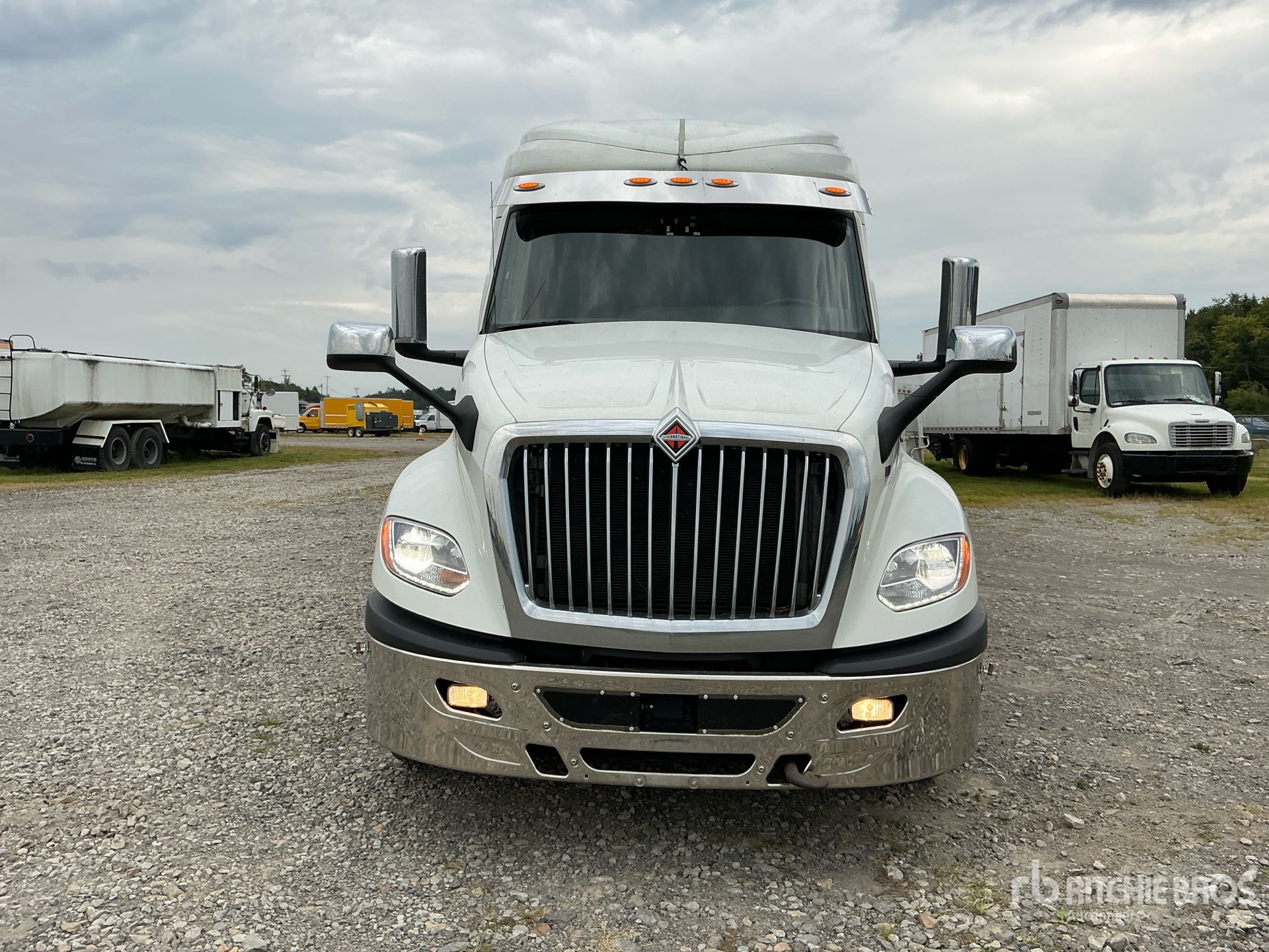 2019 International LT625