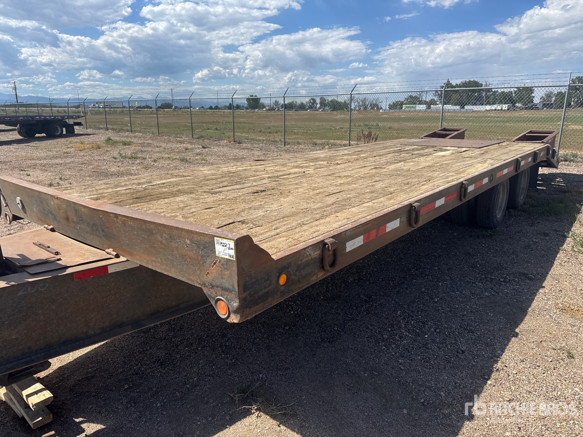 2001 Towmaster 23 ft T/A
