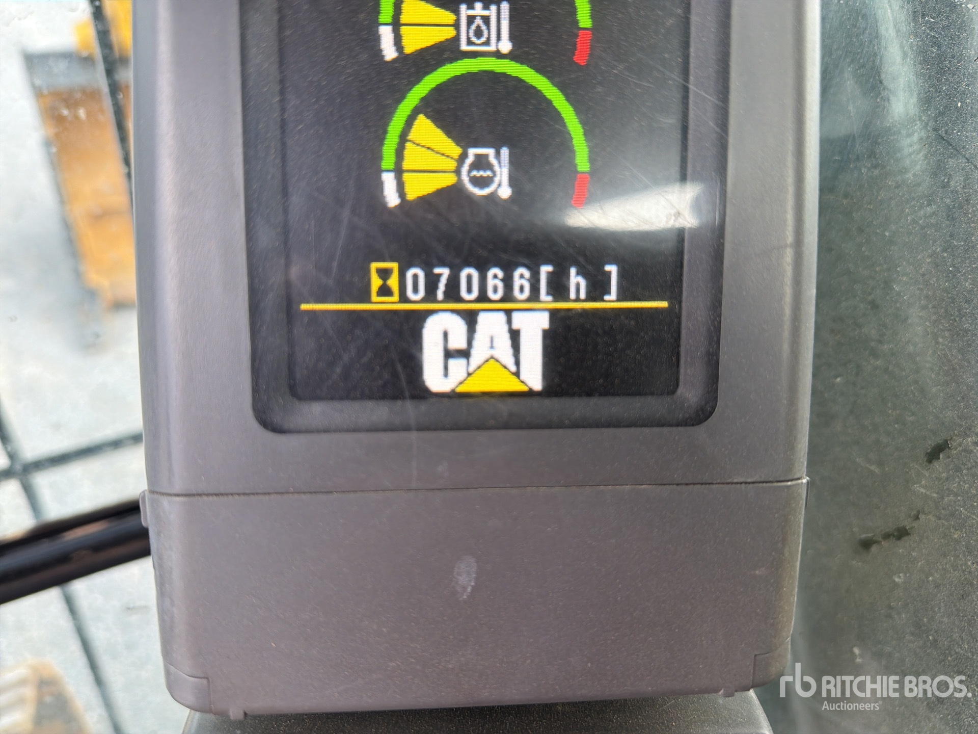 2018 Caterpillar 349D2 L
