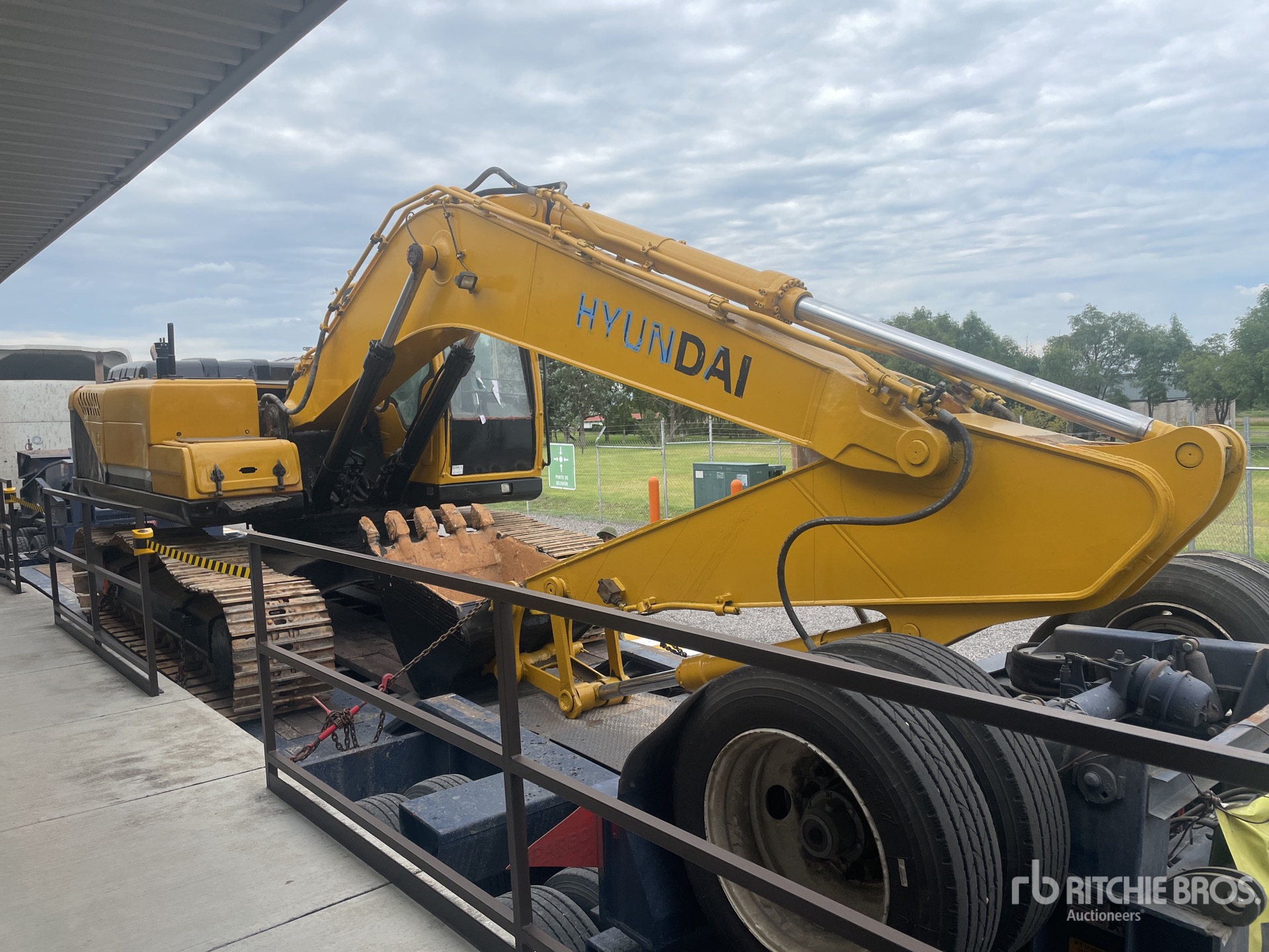 2014 Hyundai ROBEX 220LC-9S
