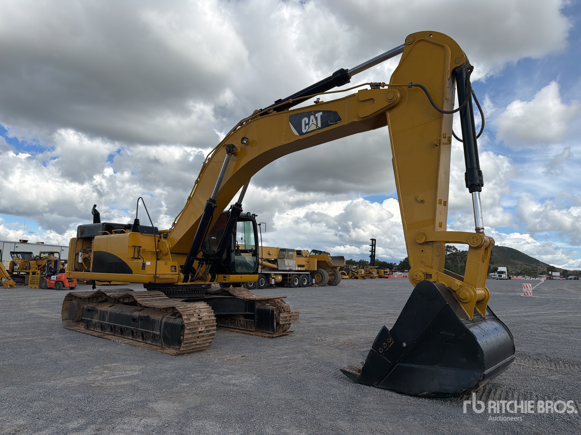 2012 Caterpillar 349D L