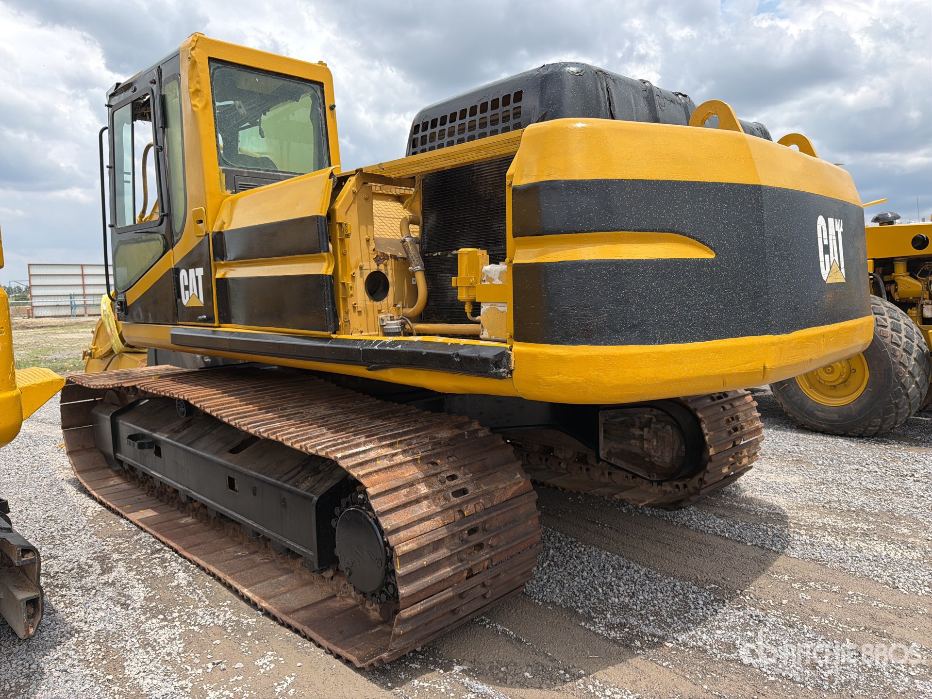2002 Caterpillar 330B L