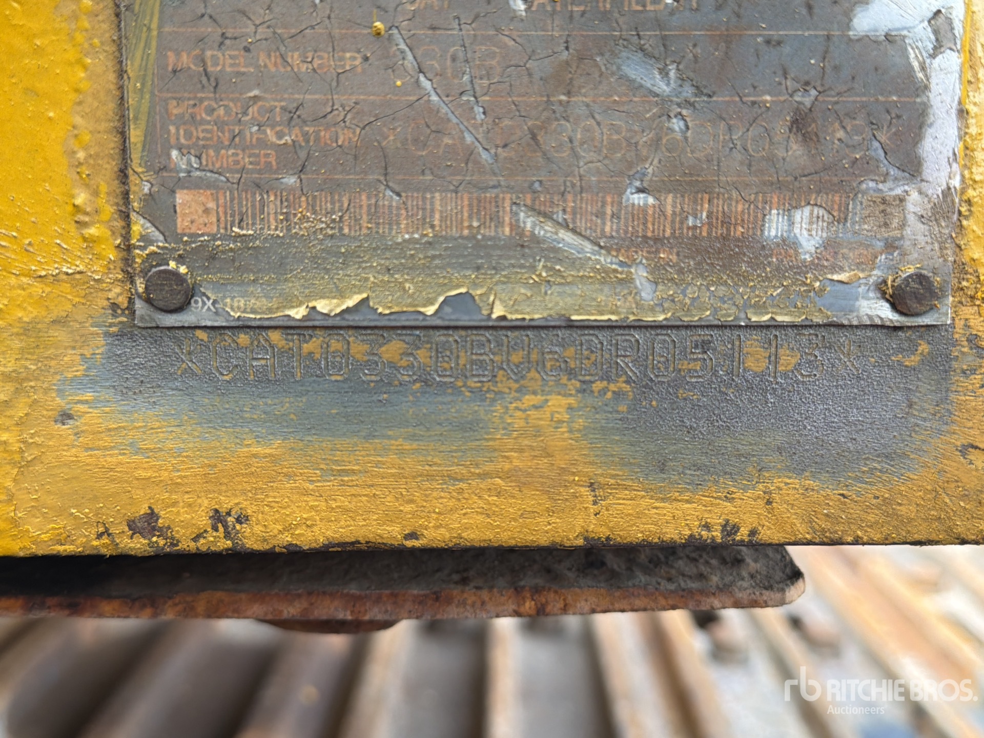 2002 Caterpillar 330B L