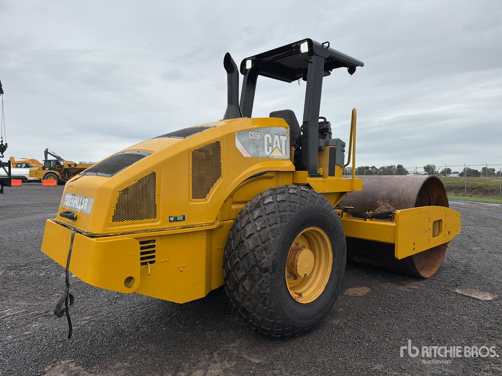 2010 Caterpillar CS56Q