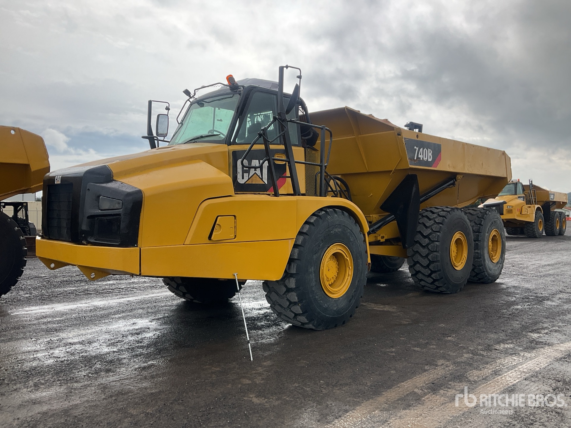 2013 Caterpillar 740B