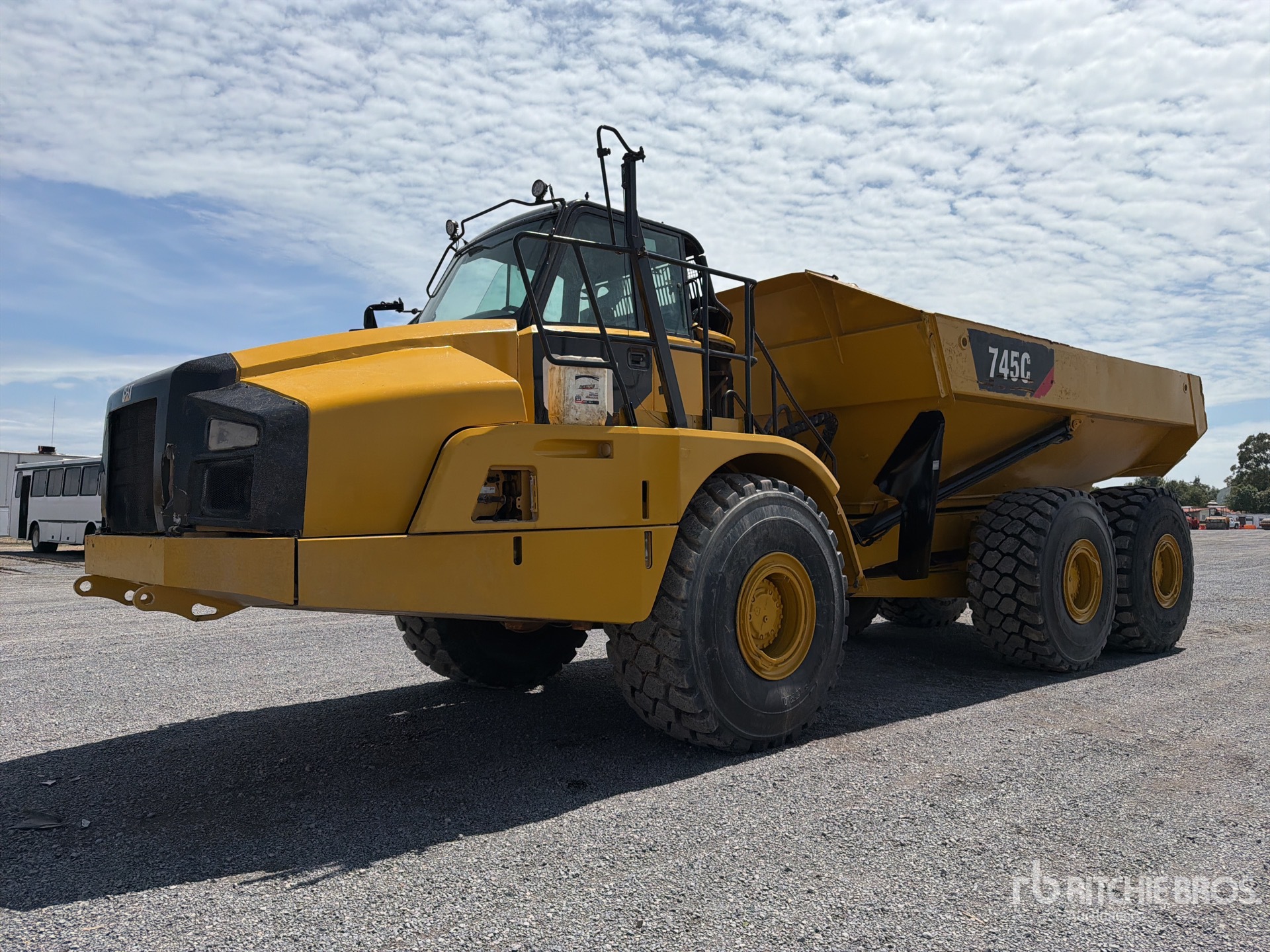 Photo of 2015 Caterpillar 745C
