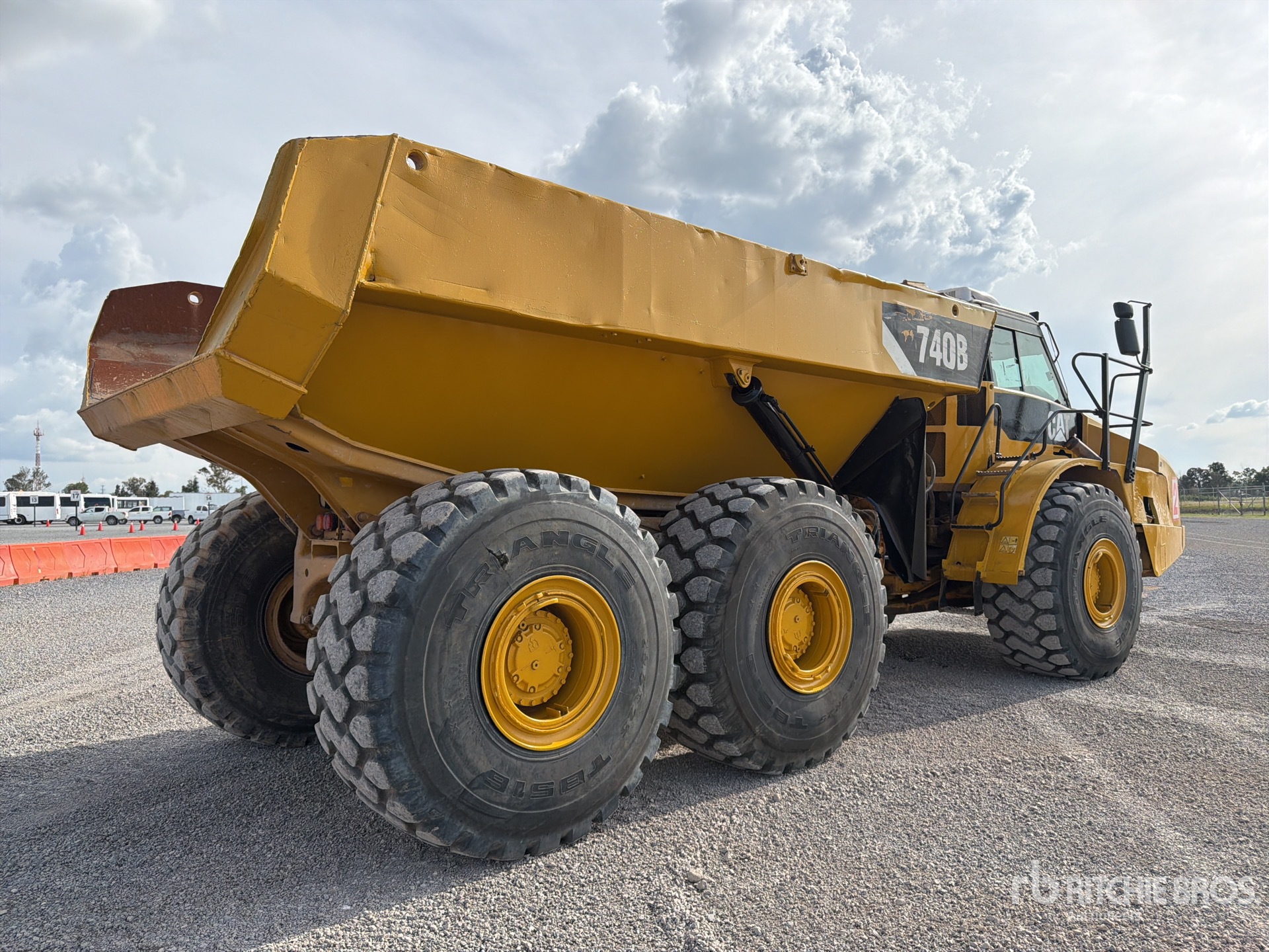 2013 Caterpillar 740B
