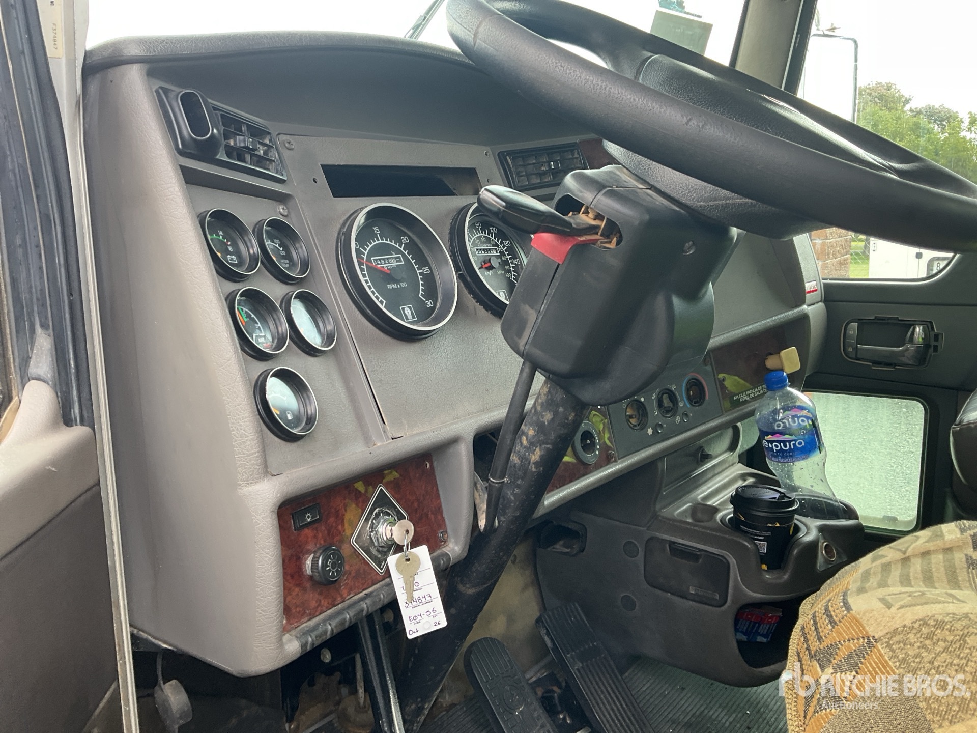 2010 Kenworth T370