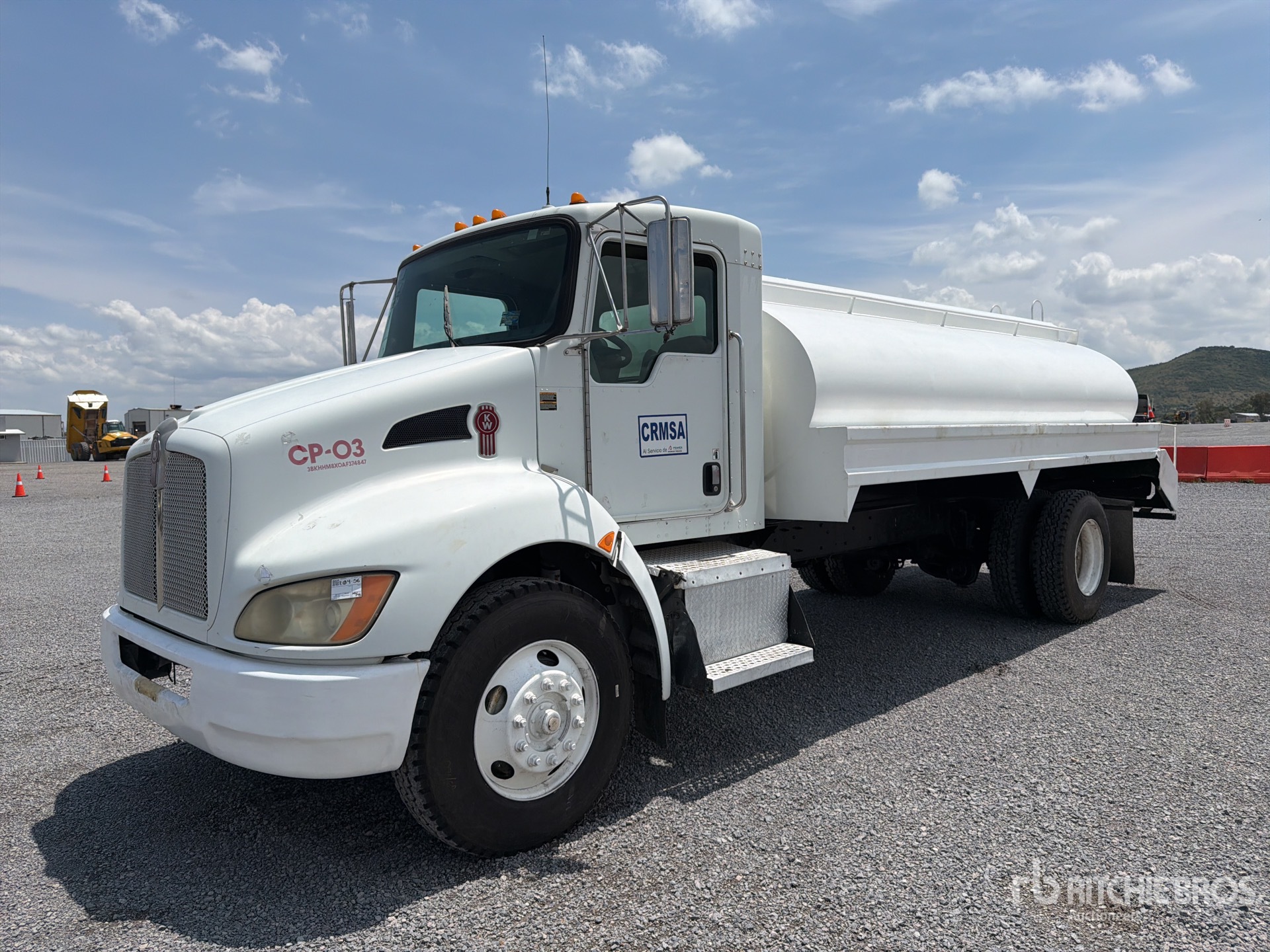 2010 Kenworth T370