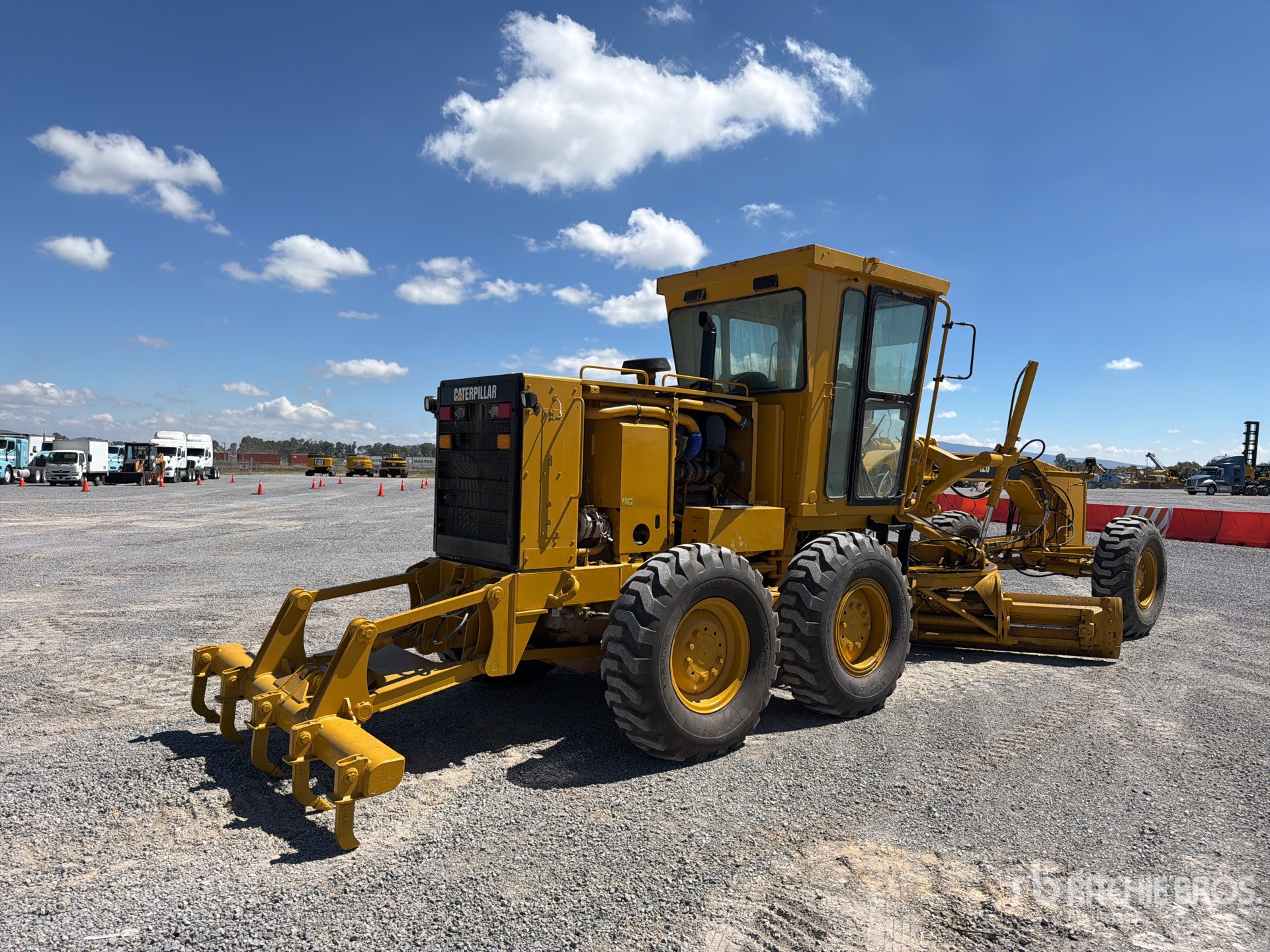 2011 Caterpillar 120K