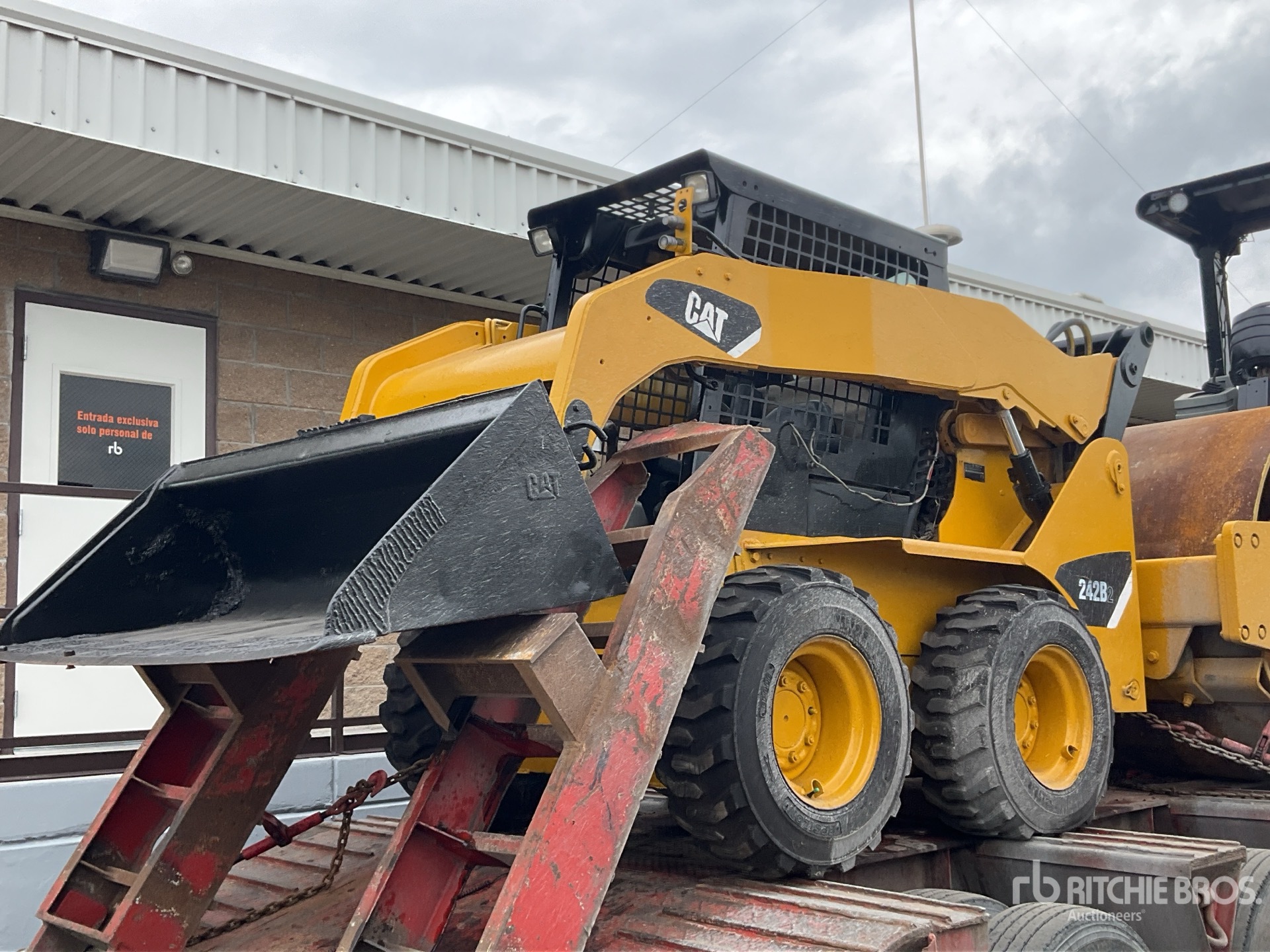 2010 Caterpillar 242B SERIES II