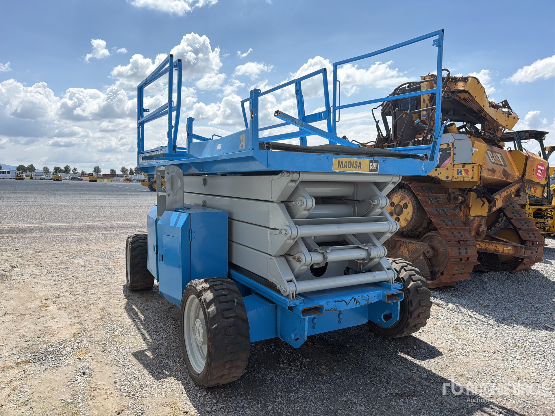 2006 Genie GS4390