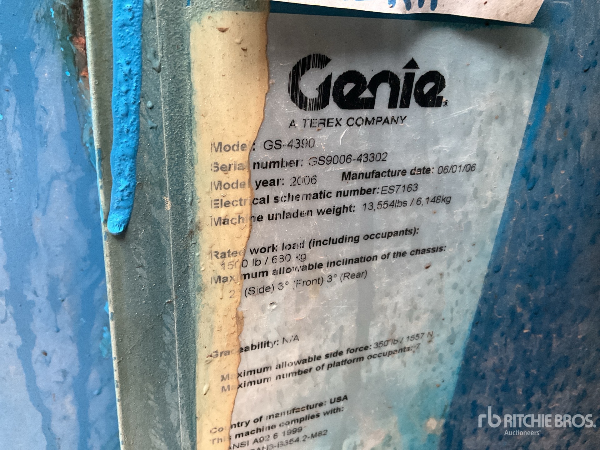 2006 Genie GS4390