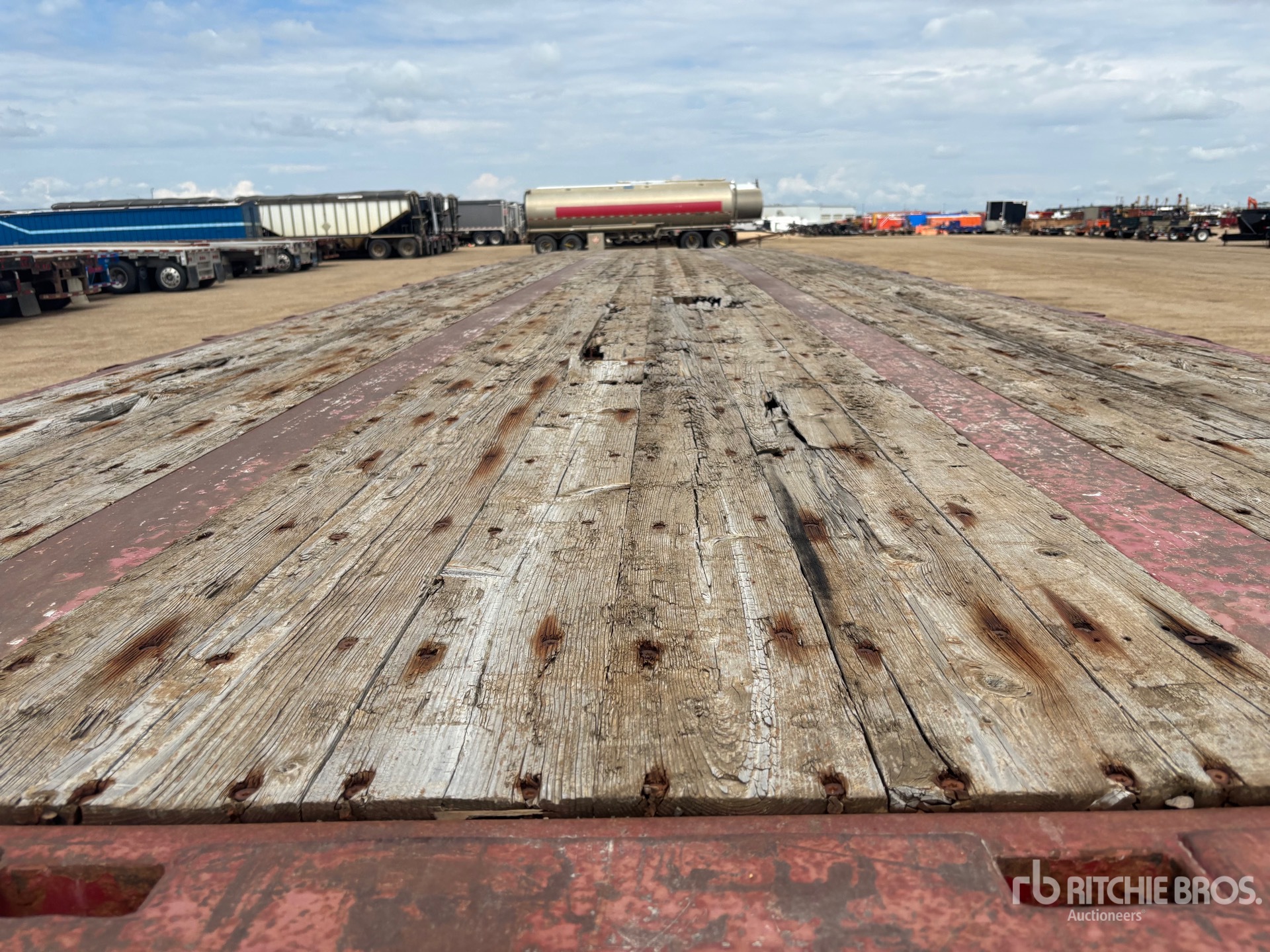 2005 Load King 42 ft Tri/A Flatbed