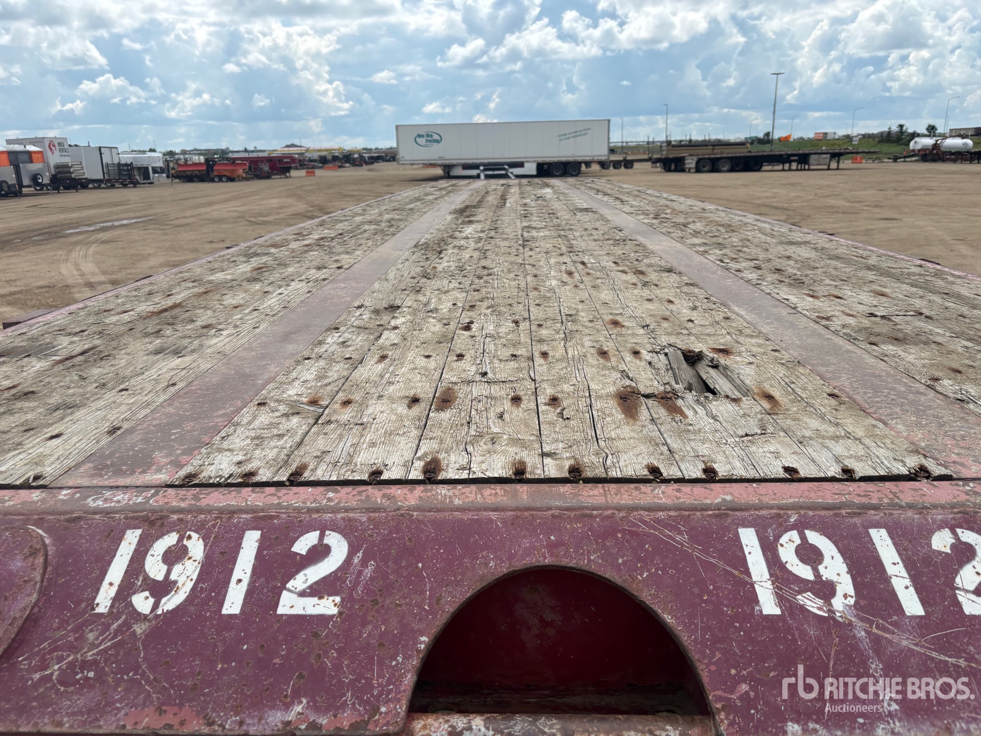 2005 Load King 42 ft Tri/A Flatbed