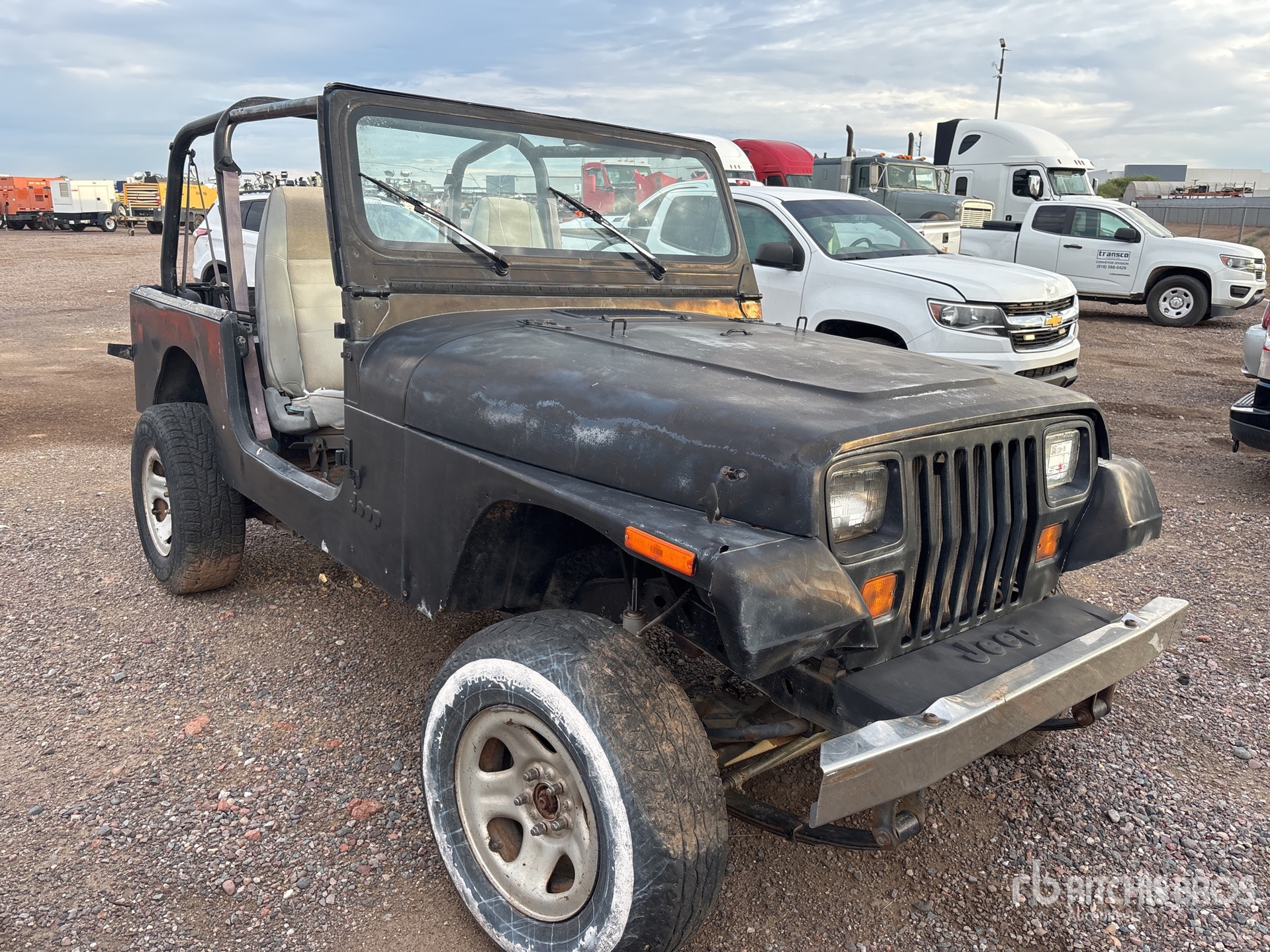 General Appearance with Picture, Right Front Corner