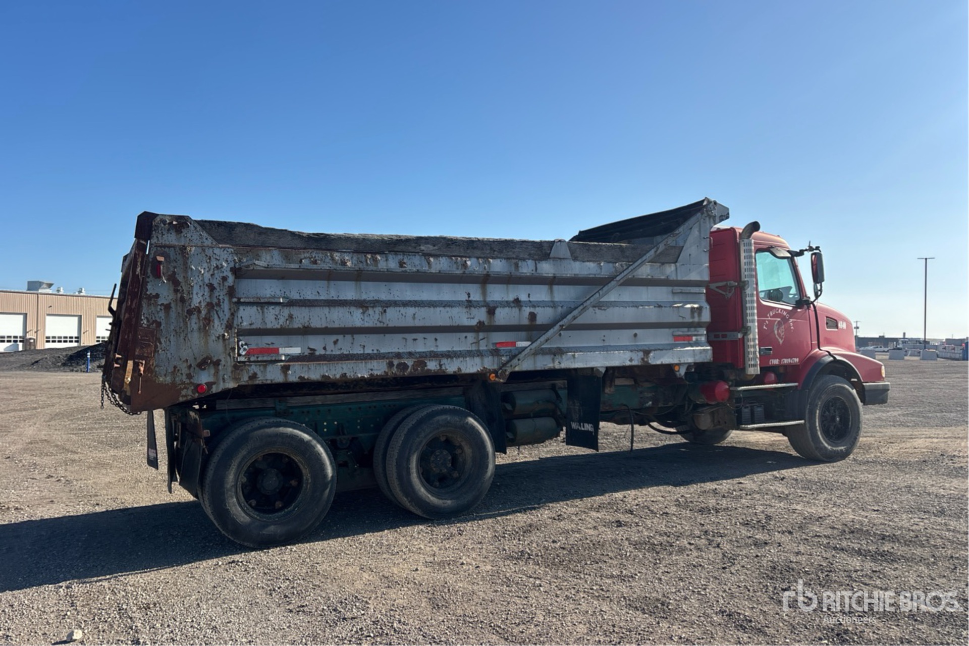 2002 Volvo VHD