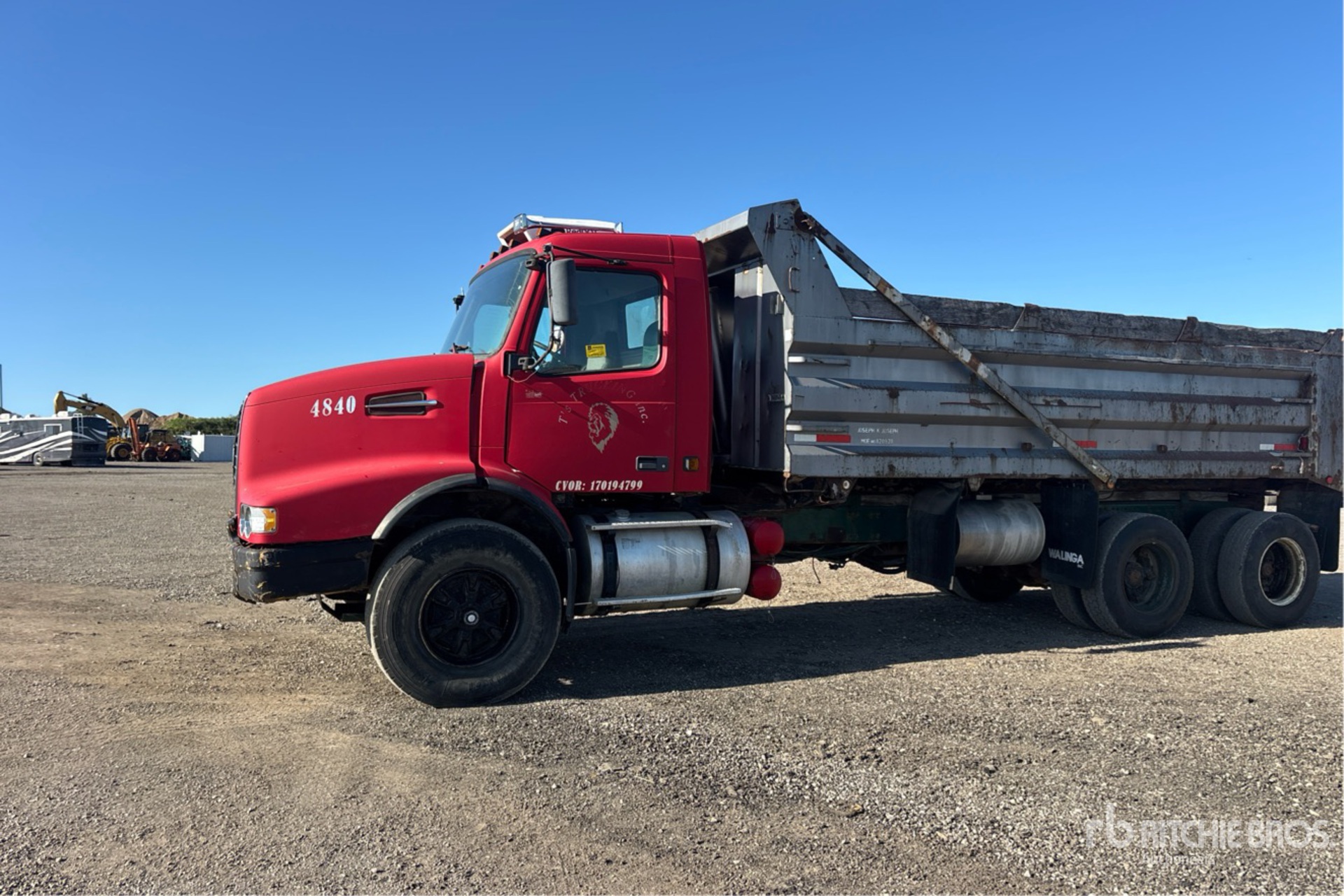 2002 Volvo VHD