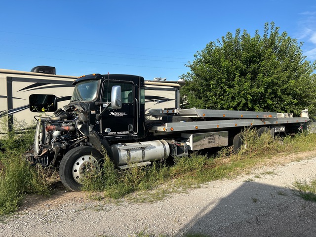 2012 Kenworth T300 6x2 Rollback Truck