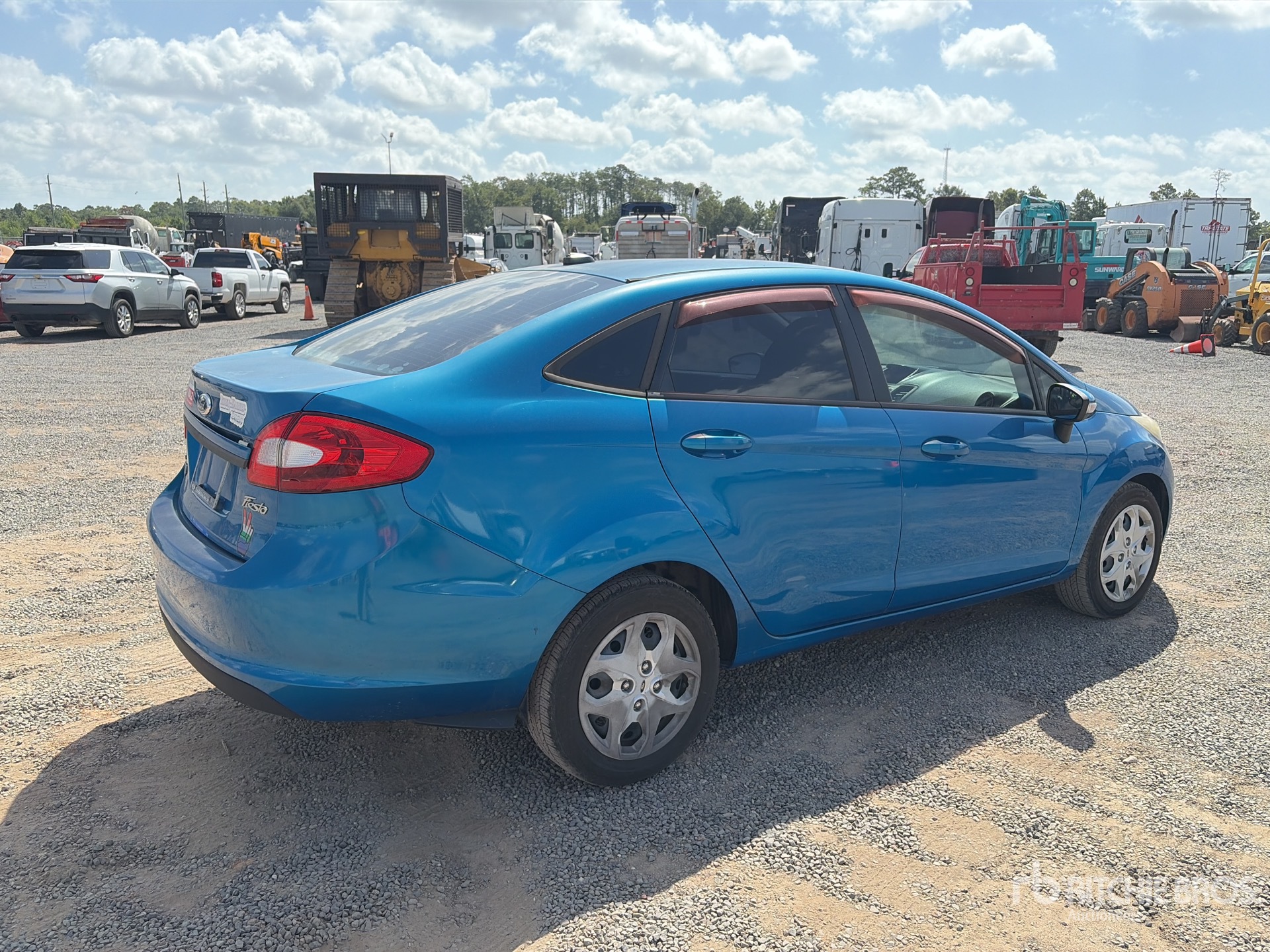General Appearance with Picture, Right Rear Corner
