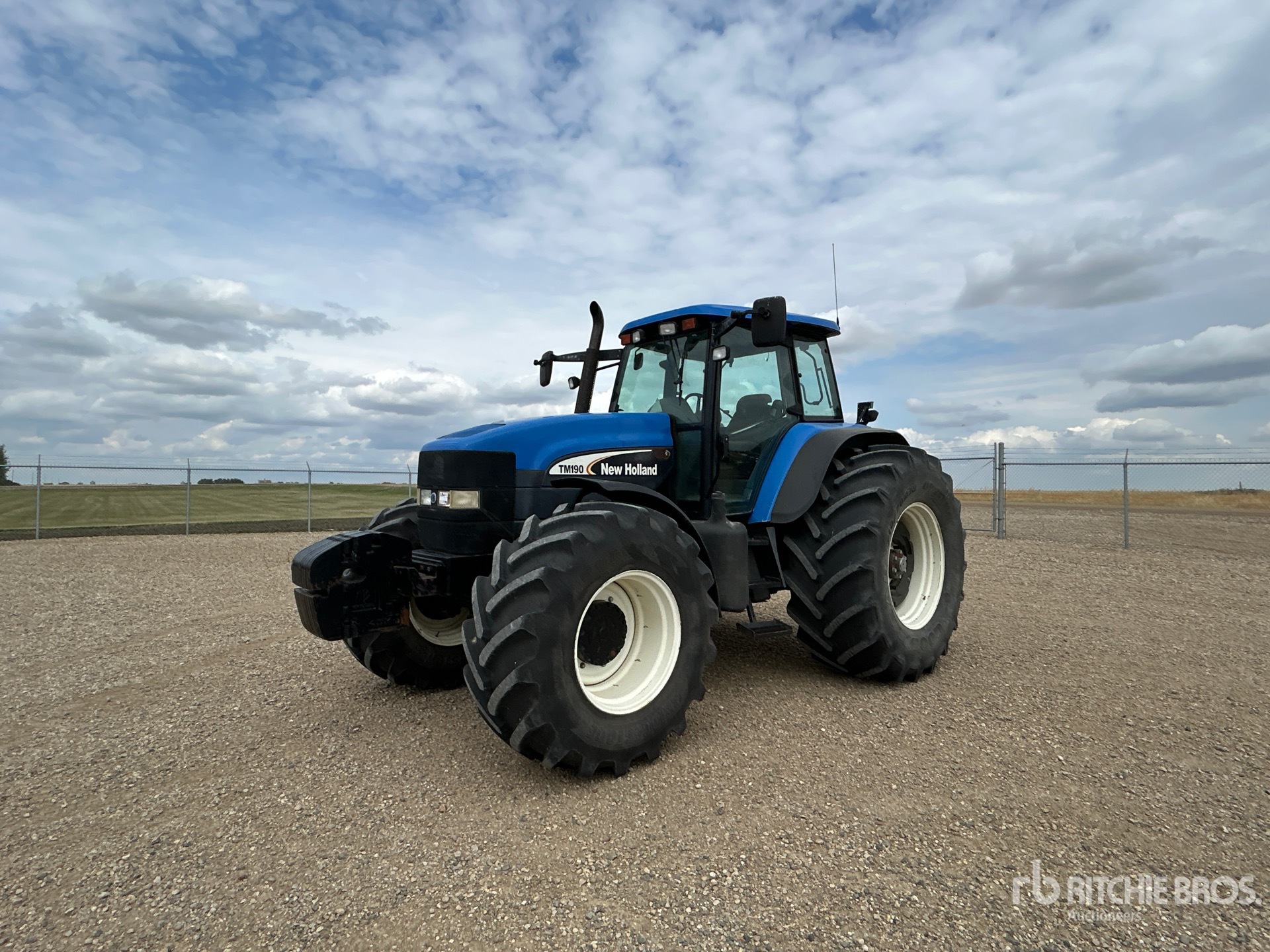 New Holland TM190
