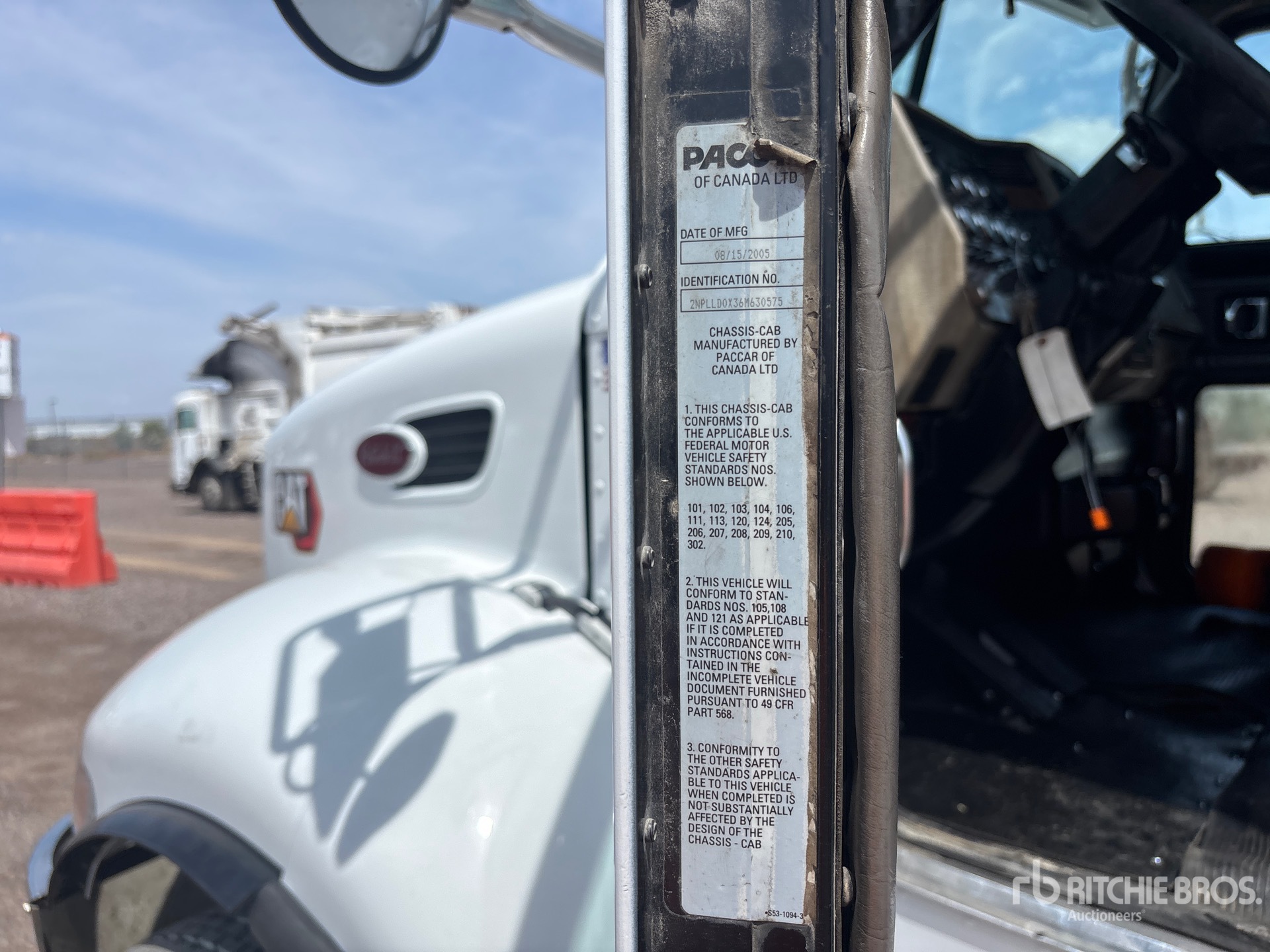 2006 Peterbilt 335