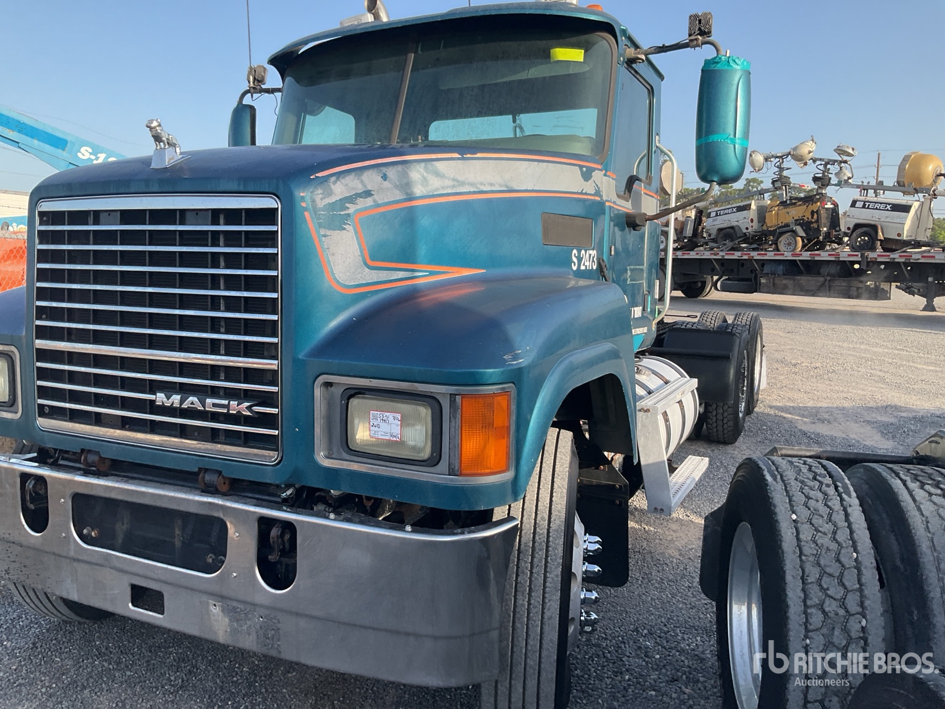 2015 Mack CHU613