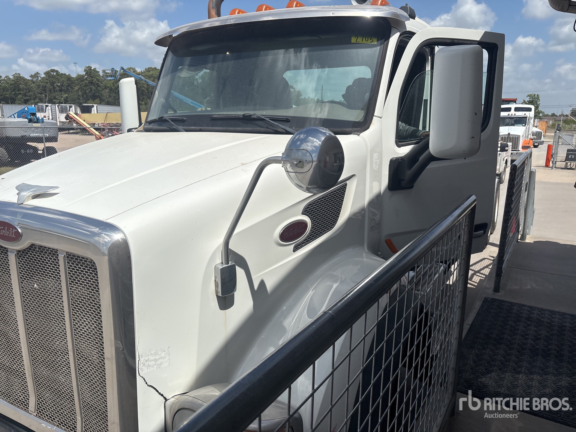 2016 Peterbilt 567