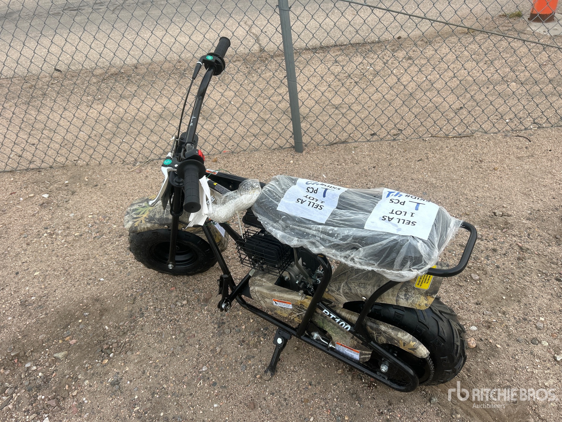 General Appearance with Picture, Right Rear Corner