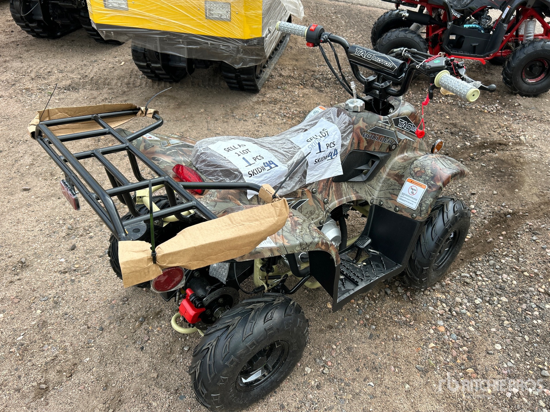 General Appearance with Picture, Right Rear Corner