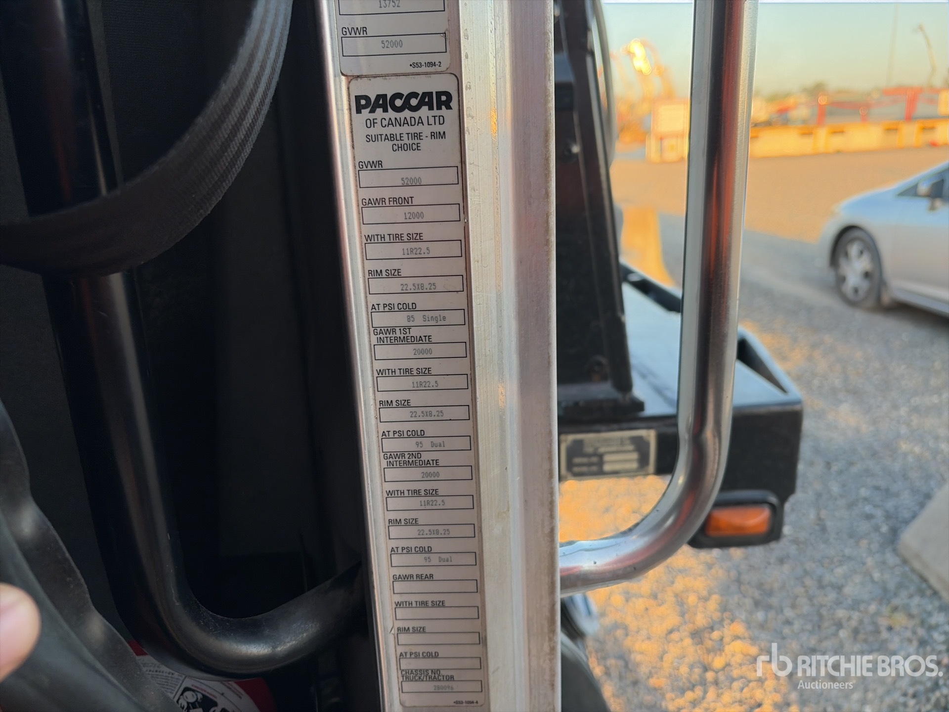 2015 Peterbilt 348
