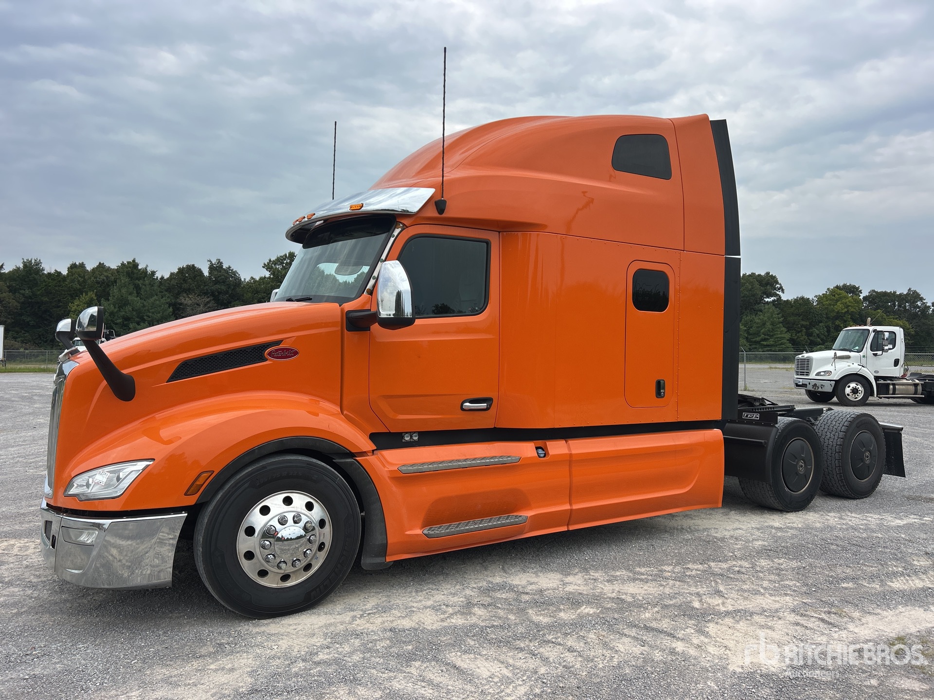 2023 Peterbilt 579