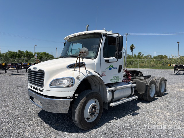 2018 Freightliner M2 T/A Day Cab Truck Tractor