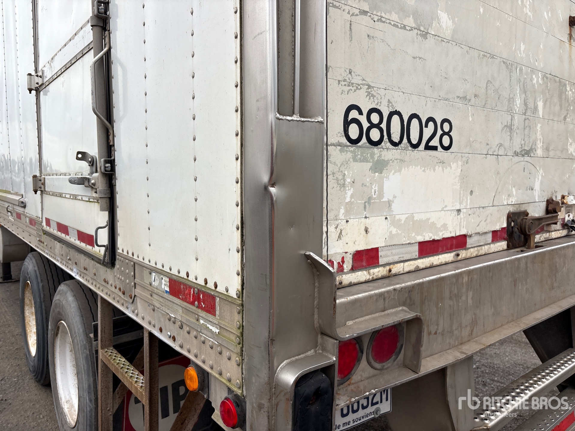 2009 Utility 36 FT X 102 IN T/A